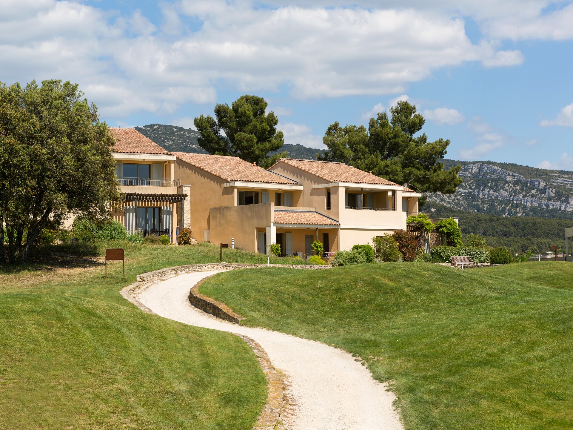 Zonovergoten appartement voor 6 in Saumane de Vaucluse met zwembad - foto 3