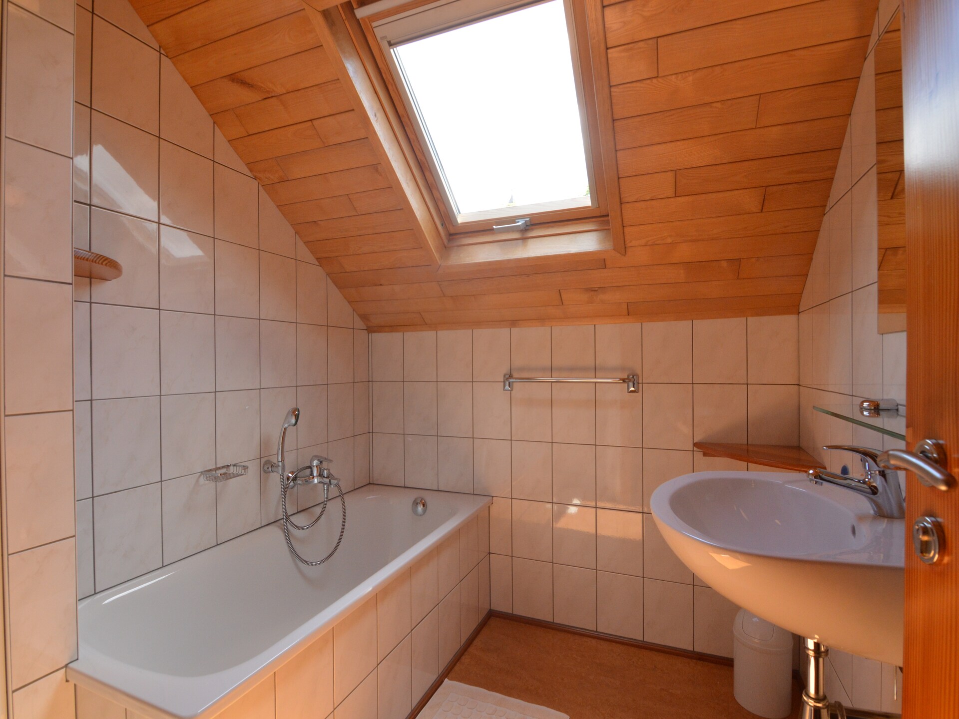 Vakantiehuis Am Burggarten in Bütgenbach: sauna, tuin en dichtbij het meer - foto 27