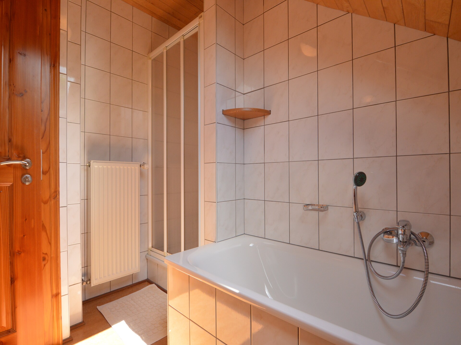 Vakantiehuis Am Burggarten in Bütgenbach: sauna, tuin en dichtbij het meer - foto 28