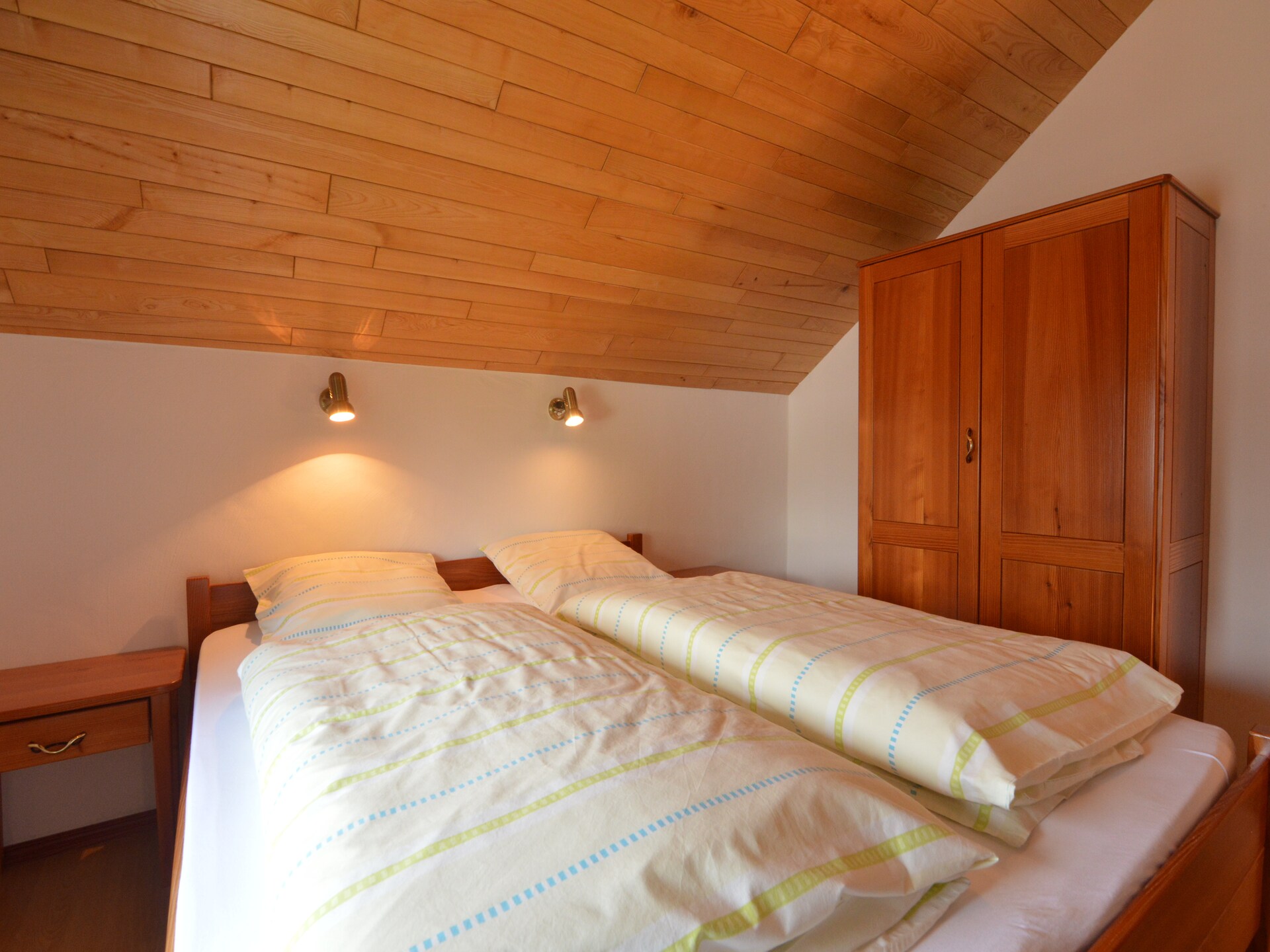 Vakantiehuis Am Burggarten in Bütgenbach: sauna, tuin en dichtbij het meer - foto 24