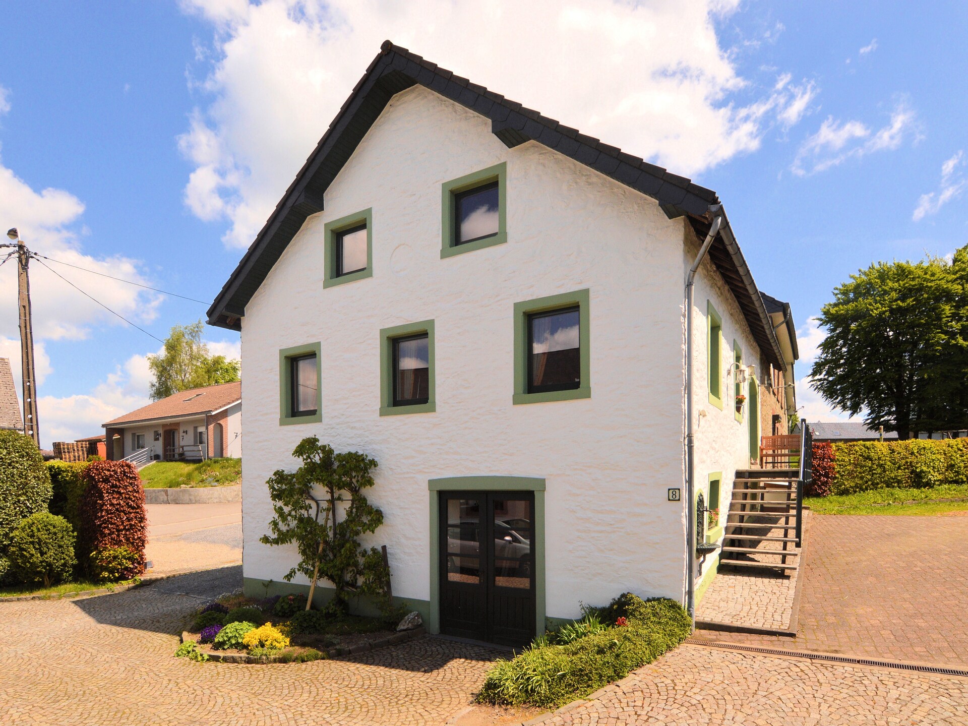 Vakantiehuis Am Burggarten in Bütgenbach: sauna, tuin en dichtbij het meer - foto 9