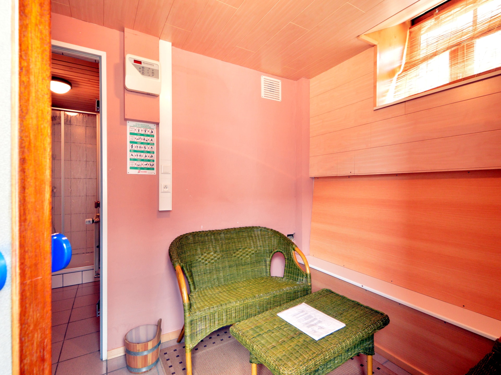 Vakantiehuis Am Burggarten in Bütgenbach: sauna, tuin en dichtbij het meer - foto 34