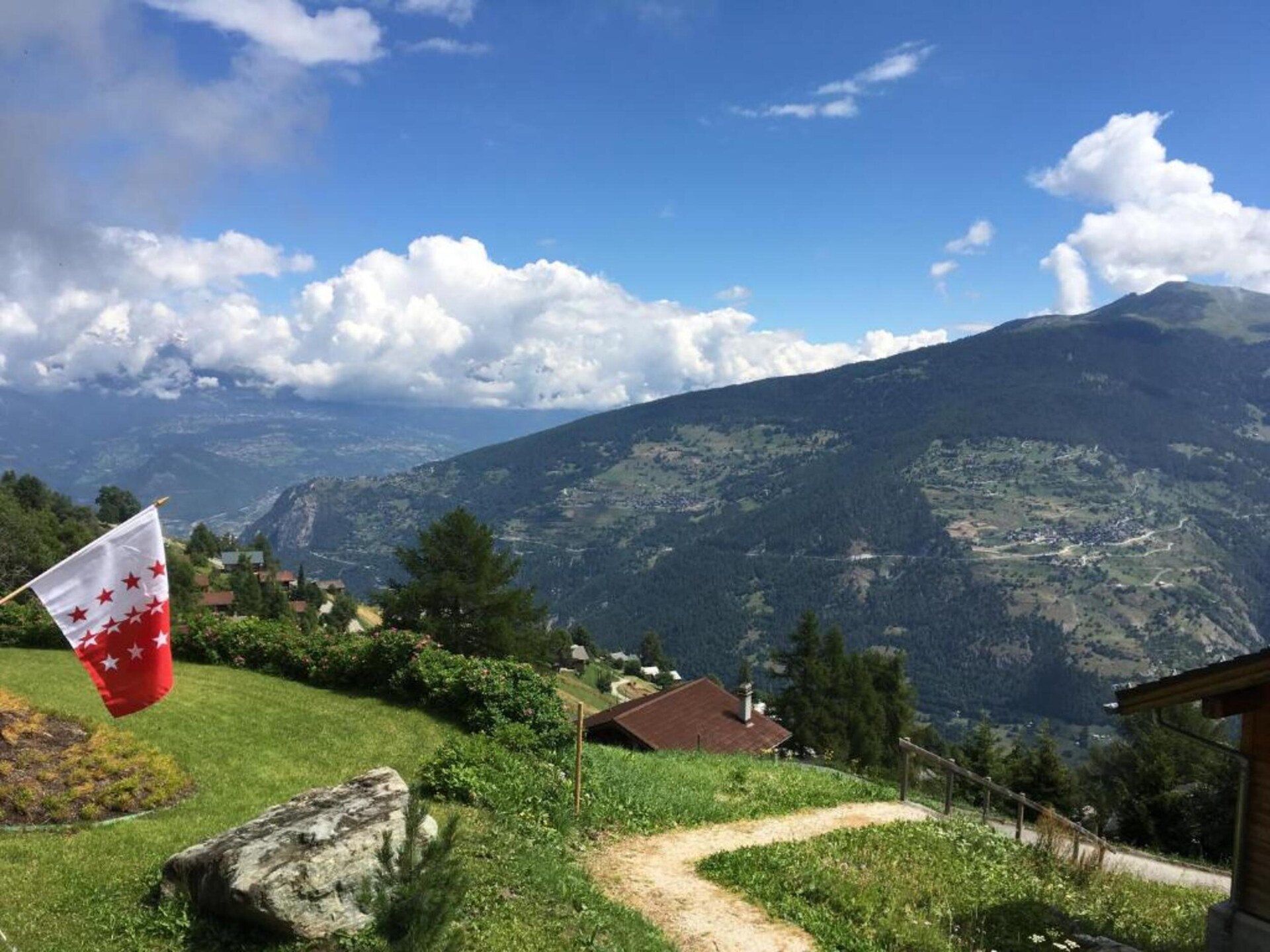 Chalet Le Chaînon: Ruim chalet voor 10 in de bossen bij Crans-Montana - foto 24