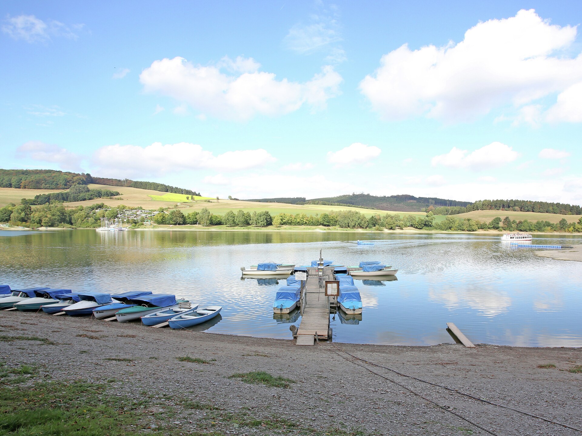 Appartement aan de Diemelsee met panoramisch uitzicht over het water - foto 23