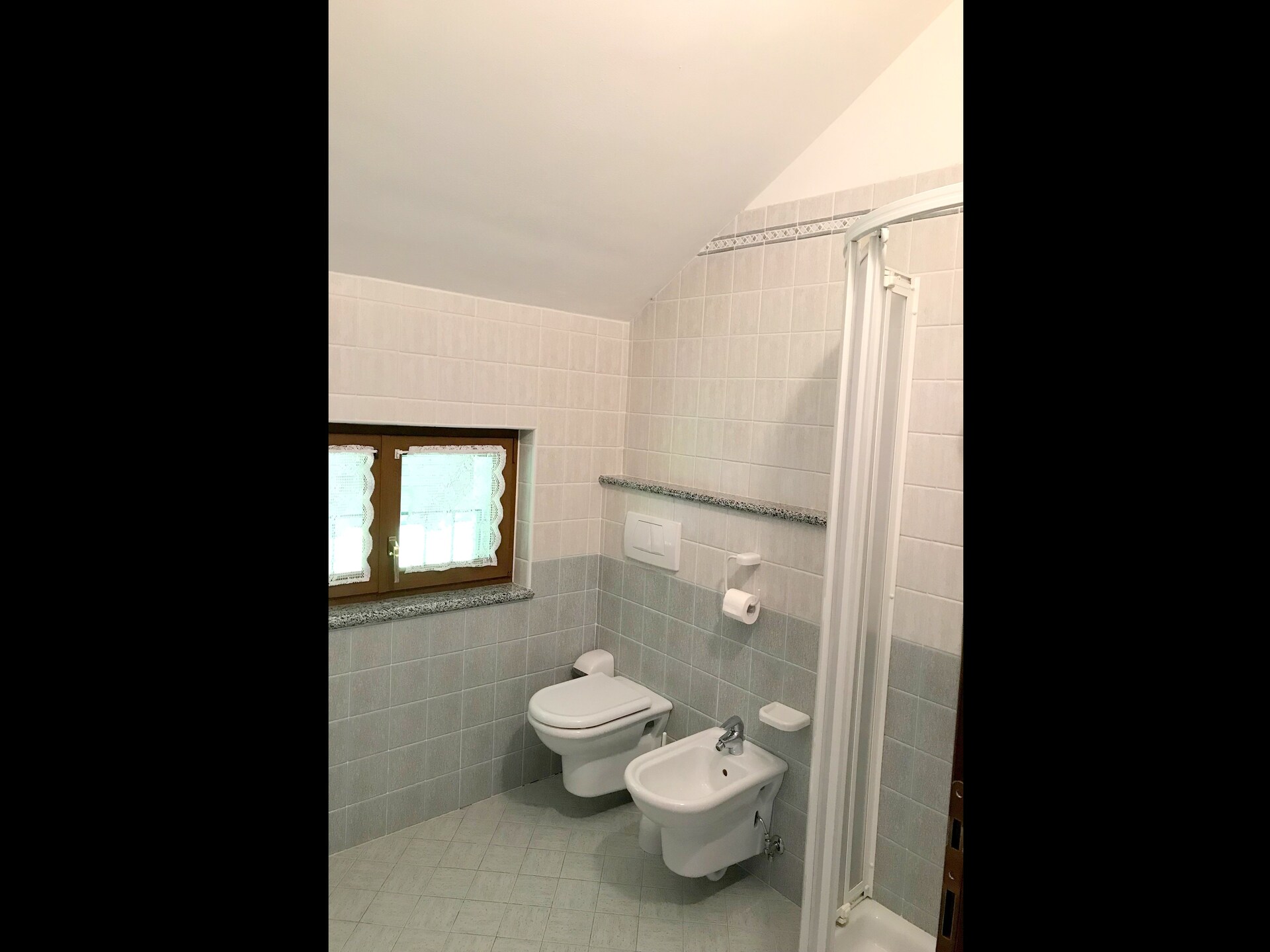 Aan het meer: Vakantiehuis Villa Etti Bilo in centrum van Ledro - foto 15