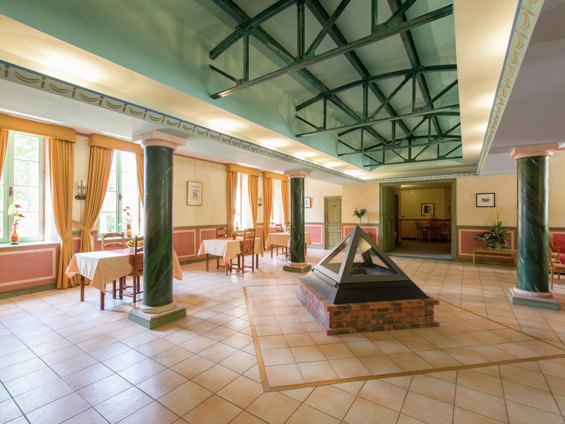 Koninklijk overnachten in een studio op Château des Gipières, Montbrun-les-Bains - foto 5