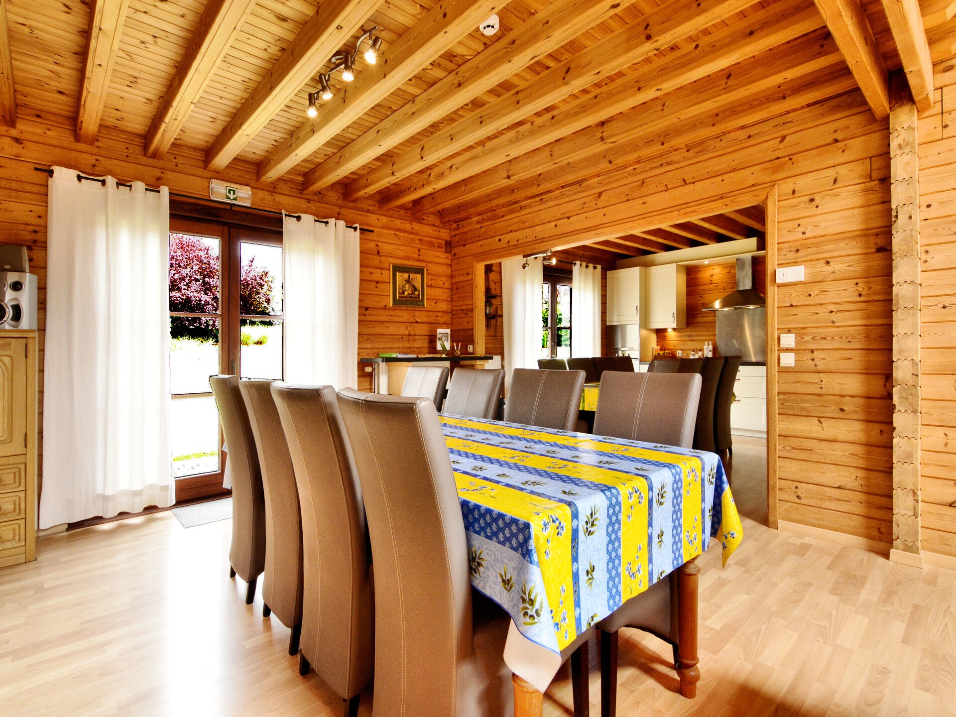 Ruim chalet voor 14 personen met sauna en speelruimte in de bossen bij Durbuy - foto 11