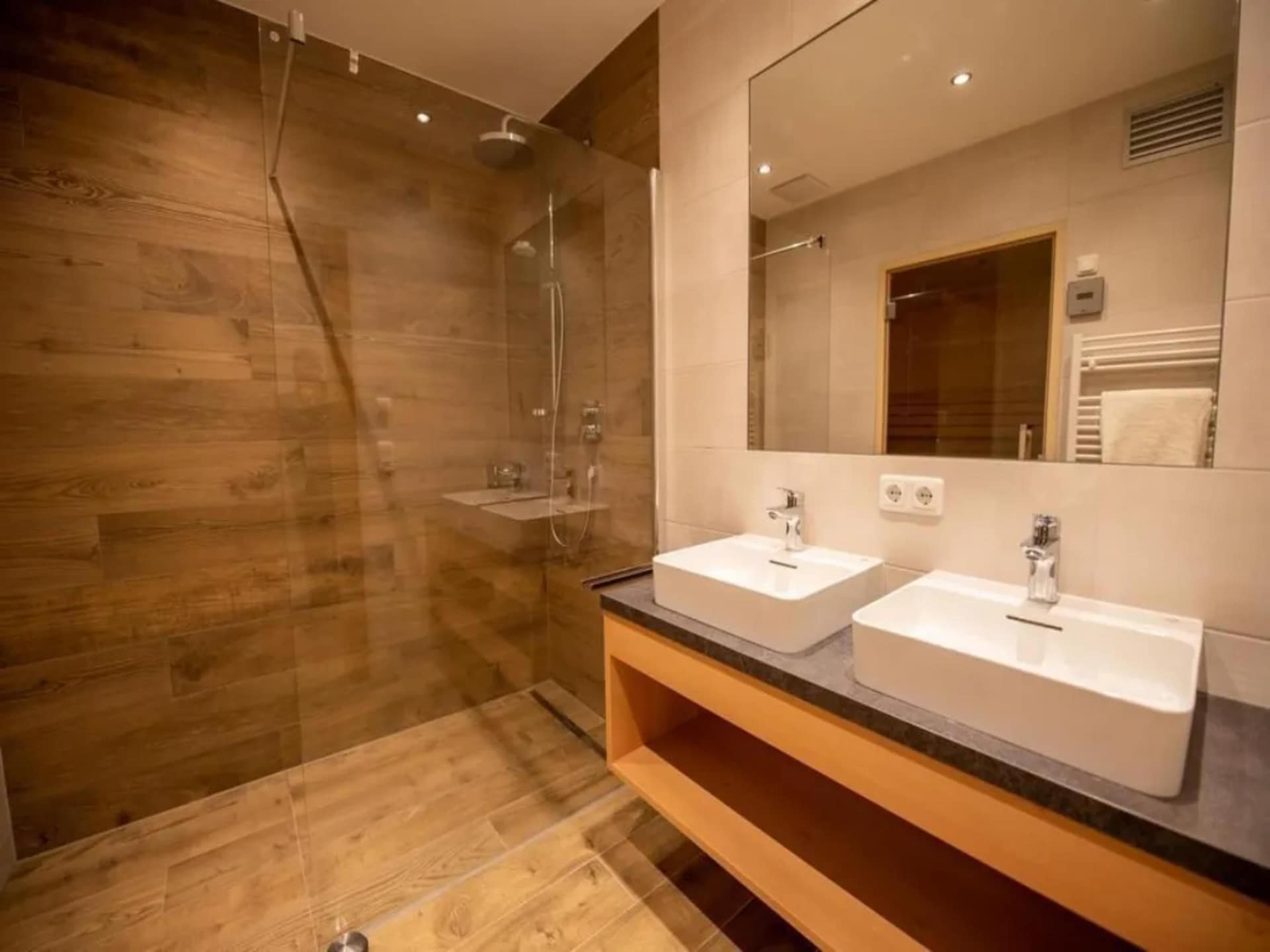 10-persoons chalet in het centrum van Wald-Königsleiten aan de piste - foto 19