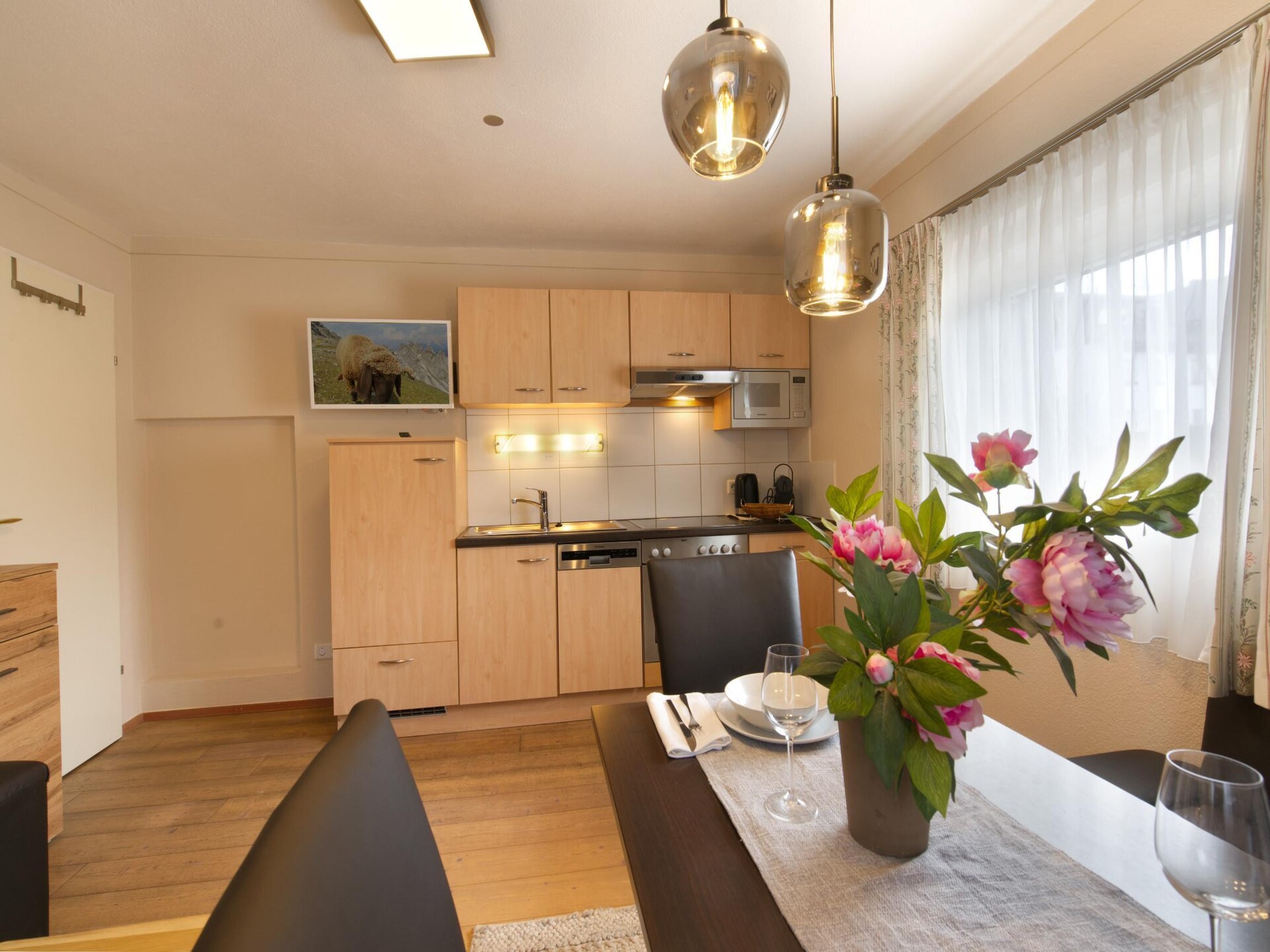 Zonnig appartement met uitzicht op de bergen nabij skilift Rosshütte - foto 6