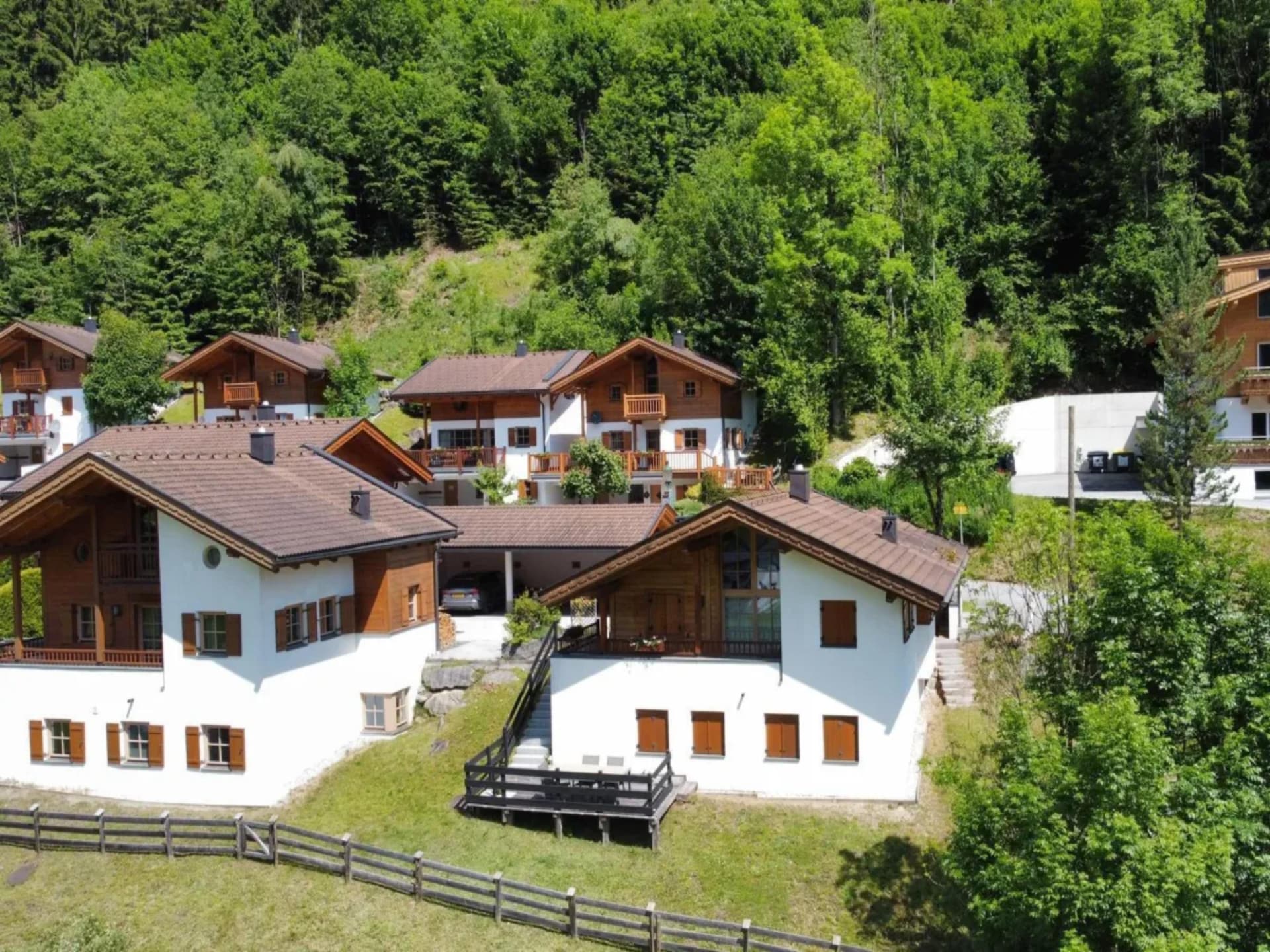 Centraal gelegen chalet aan de piste in Wald-Königsleiten · 6 pers. - foto 8