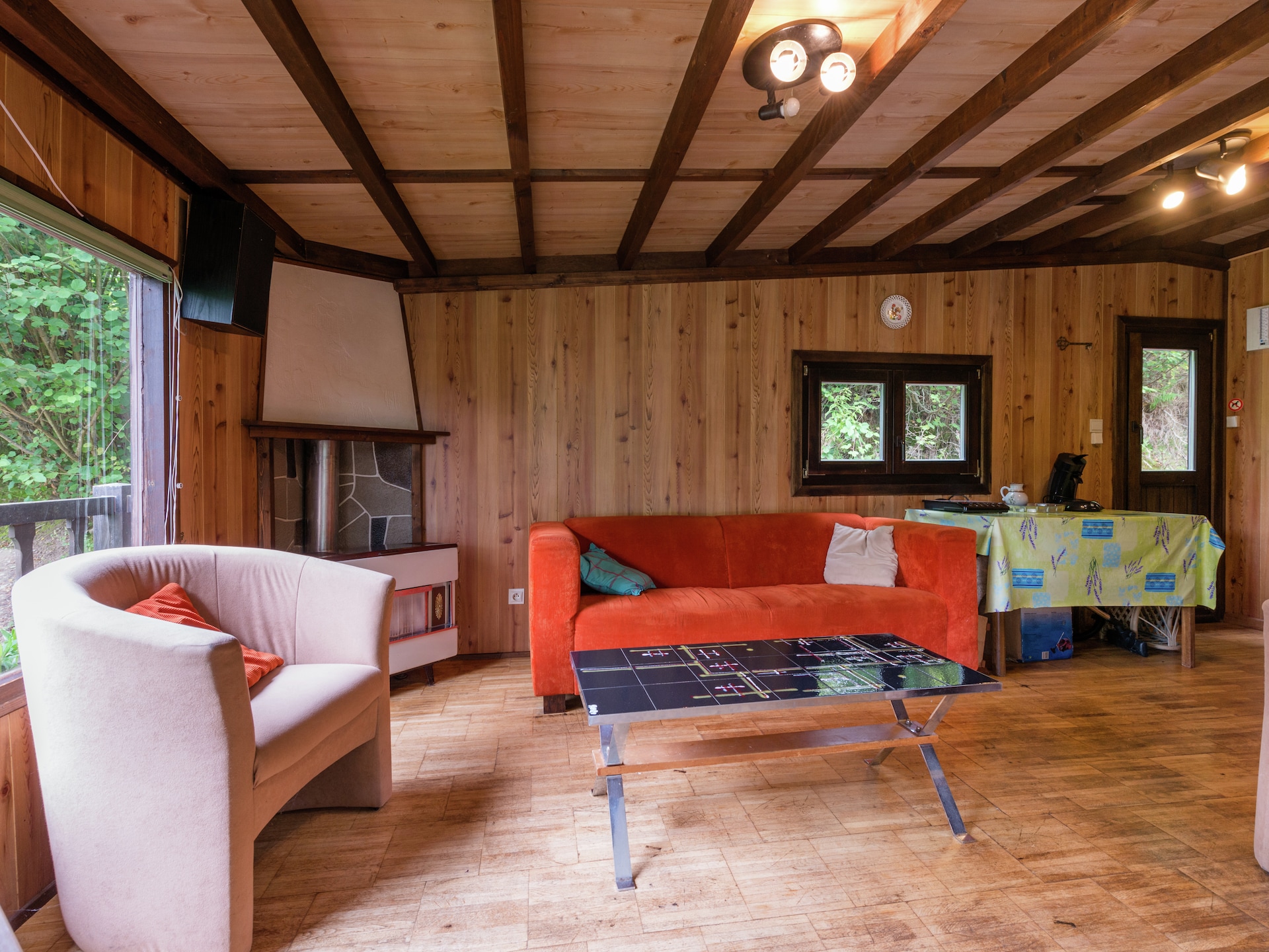 Op 1 km van het meer: 6-persoons chalet in Maboge - foto 2