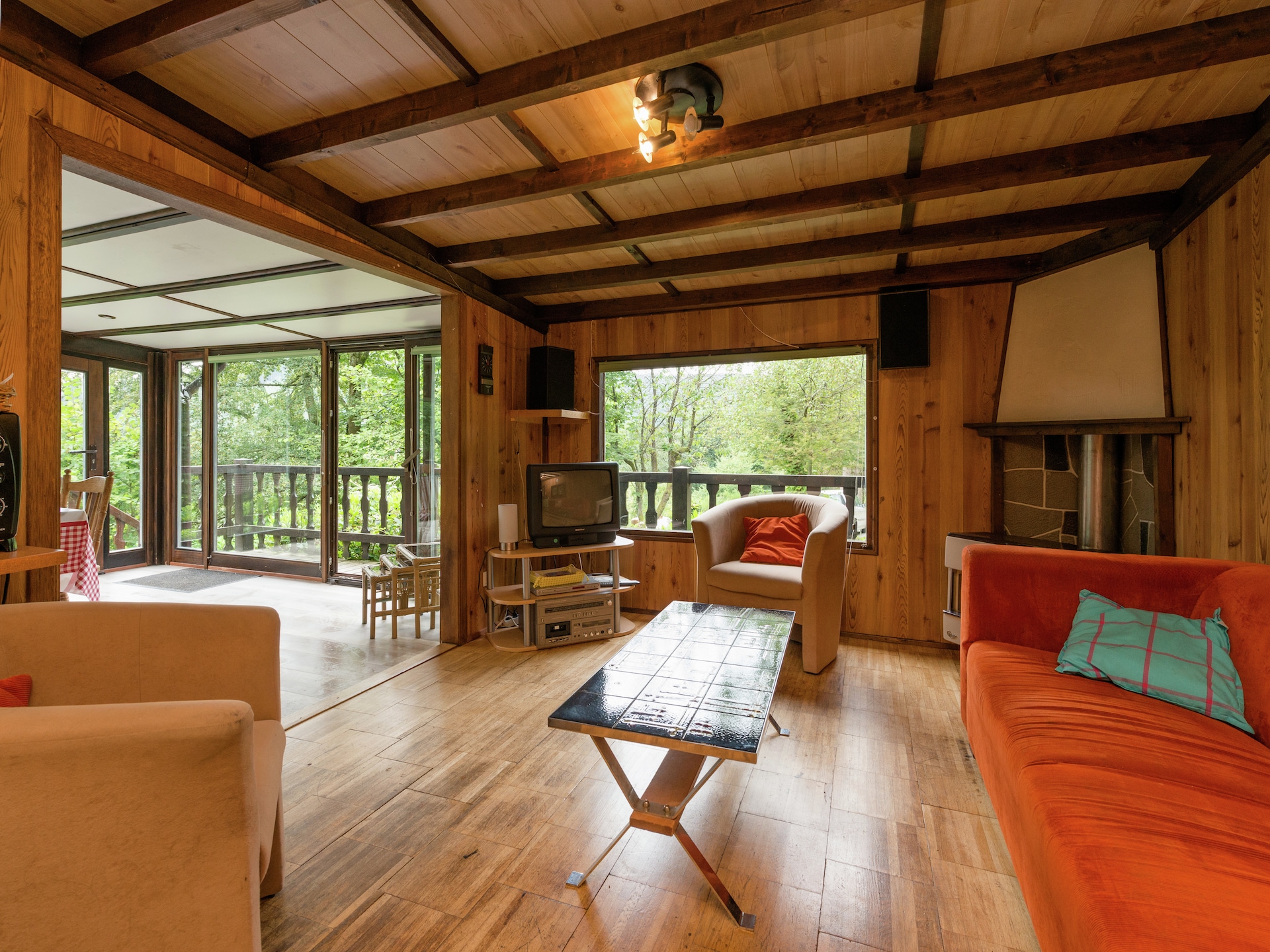 Op 1 km van het meer: 6-persoons chalet in Maboge - foto 10