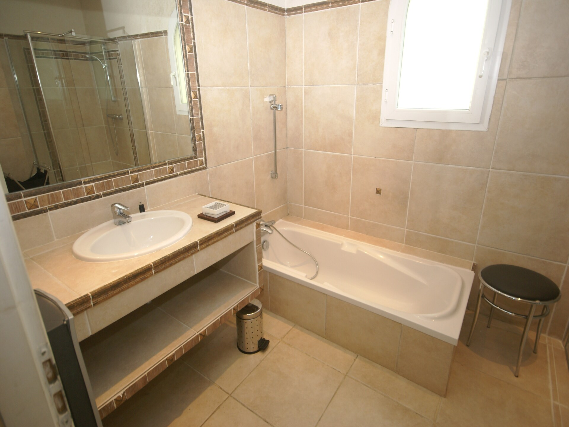 Op 300 m van zee: Ruime villa La Coloniale in Moriani-Plage - foto 28
