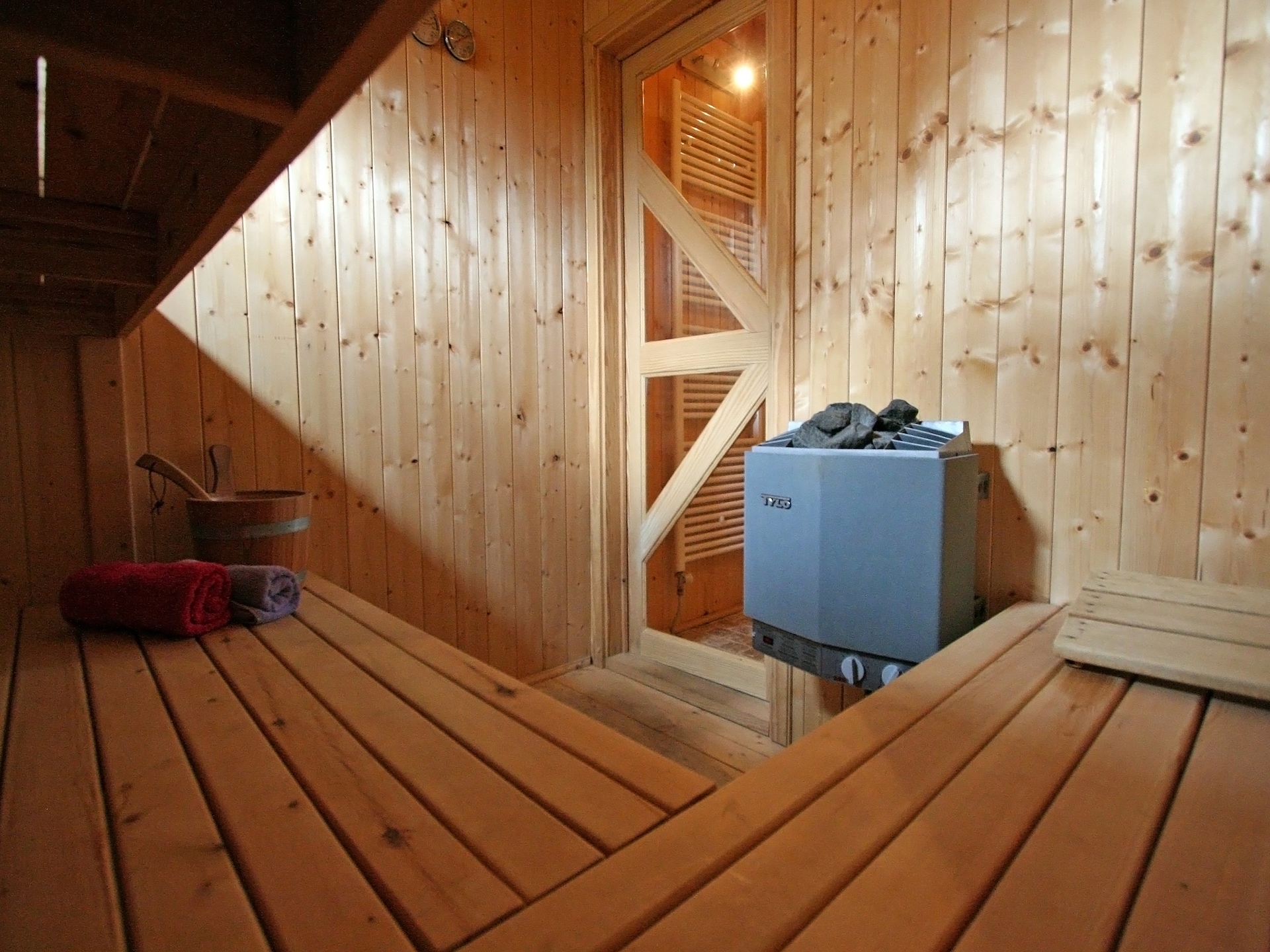 8-persoons chalet met sauna en bubbelbad in Septon - foto 25