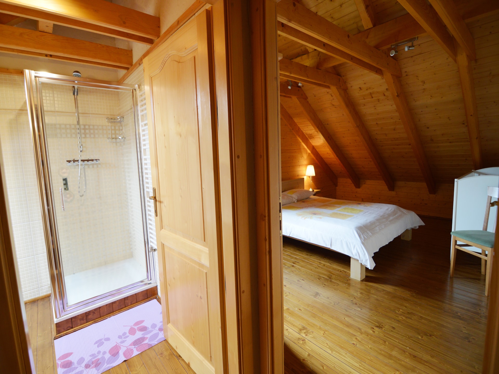 8-persoons chalet met sauna en bubbelbad in Septon - foto 17