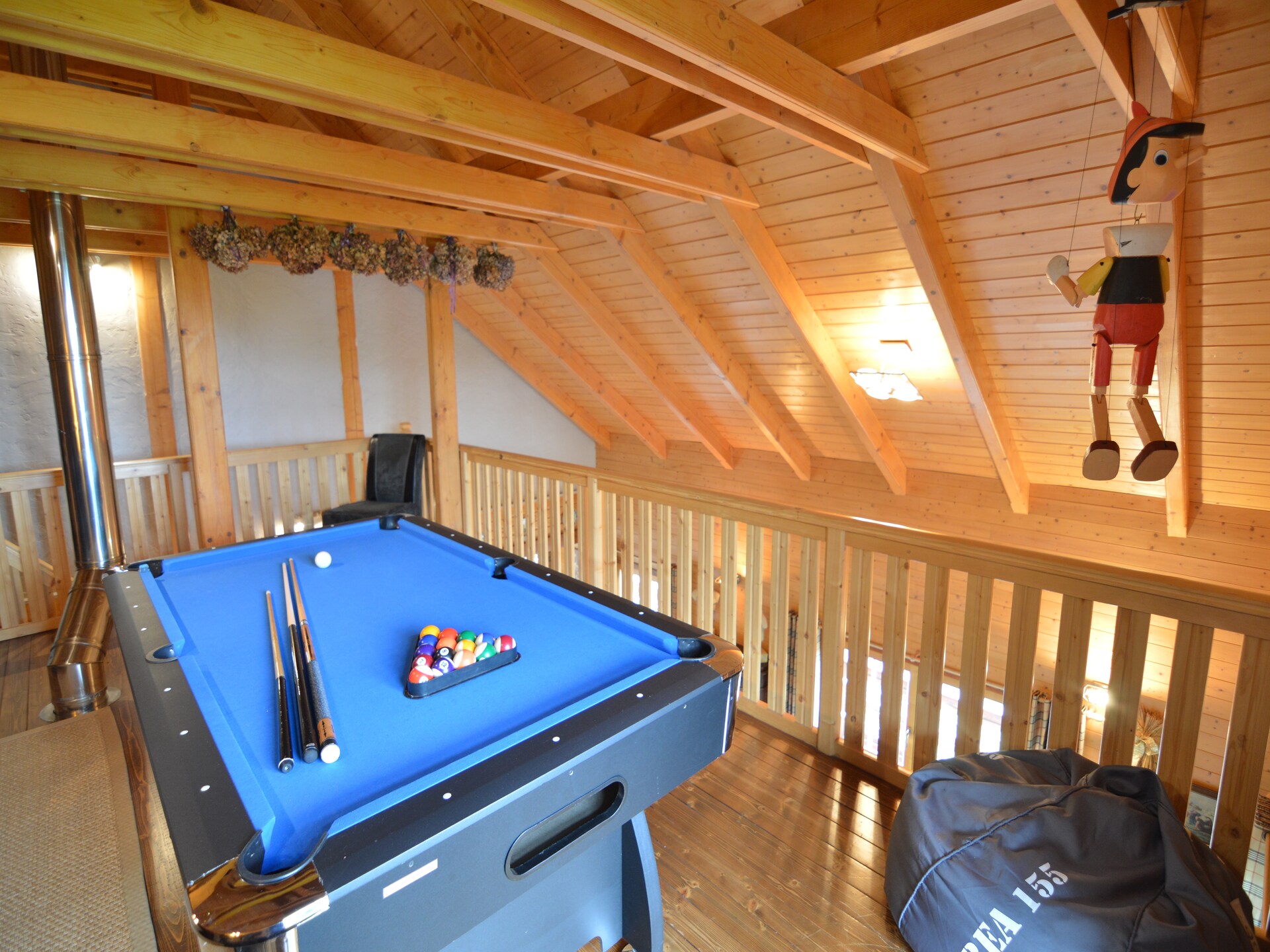8-persoons chalet met sauna en bubbelbad in Septon - foto 22