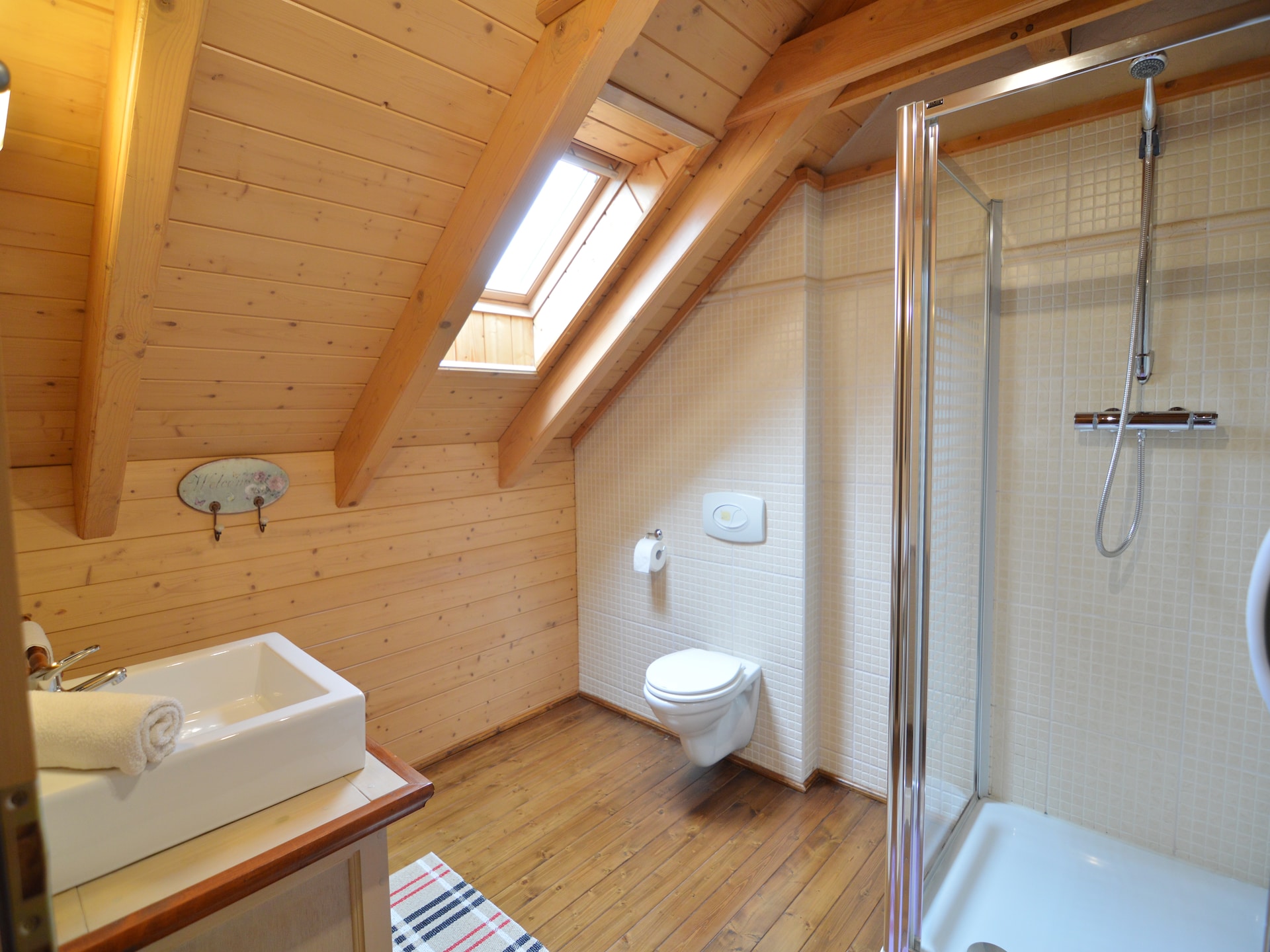 8-persoons chalet met sauna en bubbelbad in Septon - foto 21