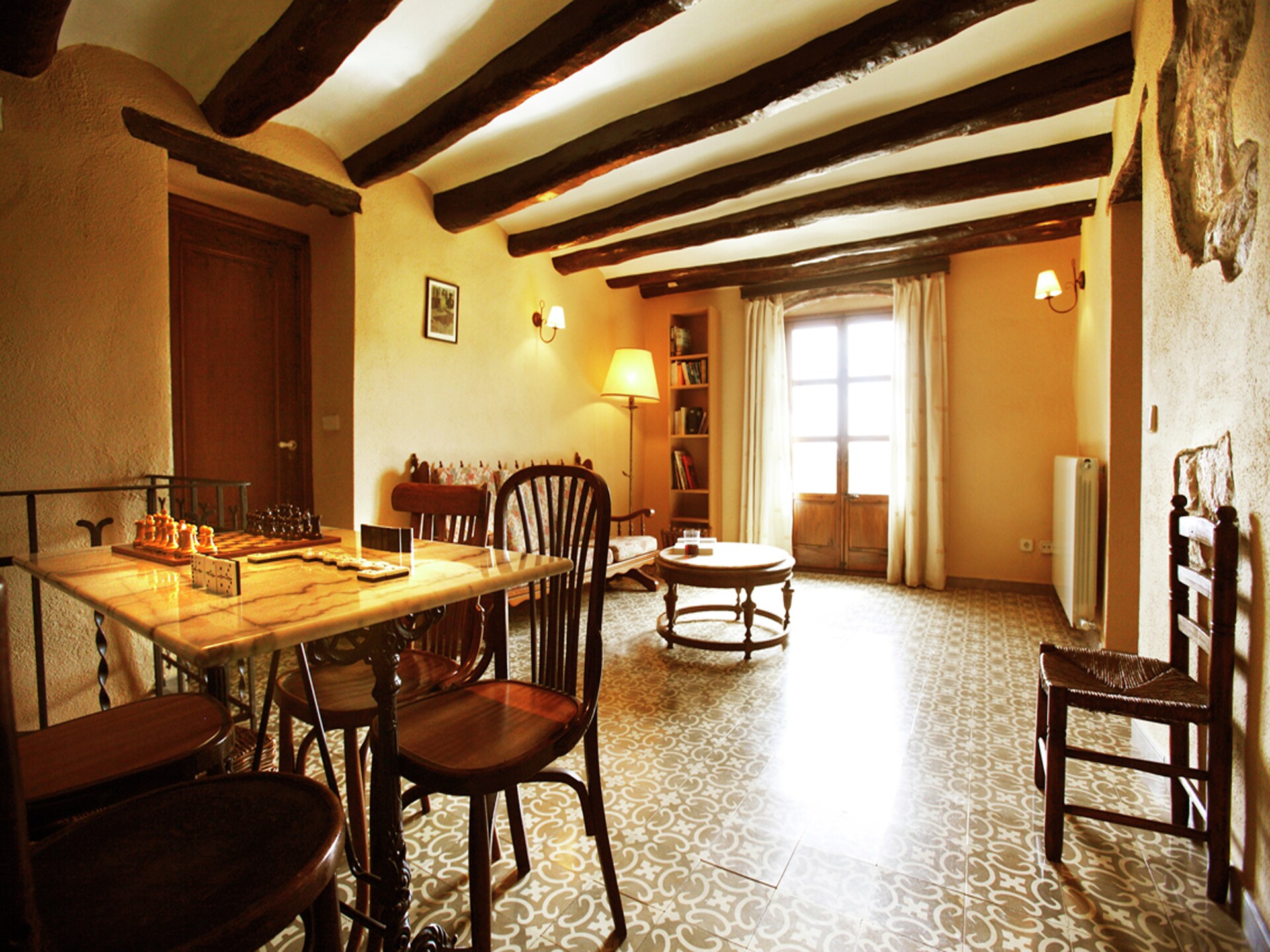 Gerestaureerd landhuis met privézwembad en uitzicht op Montserrat - foto 10