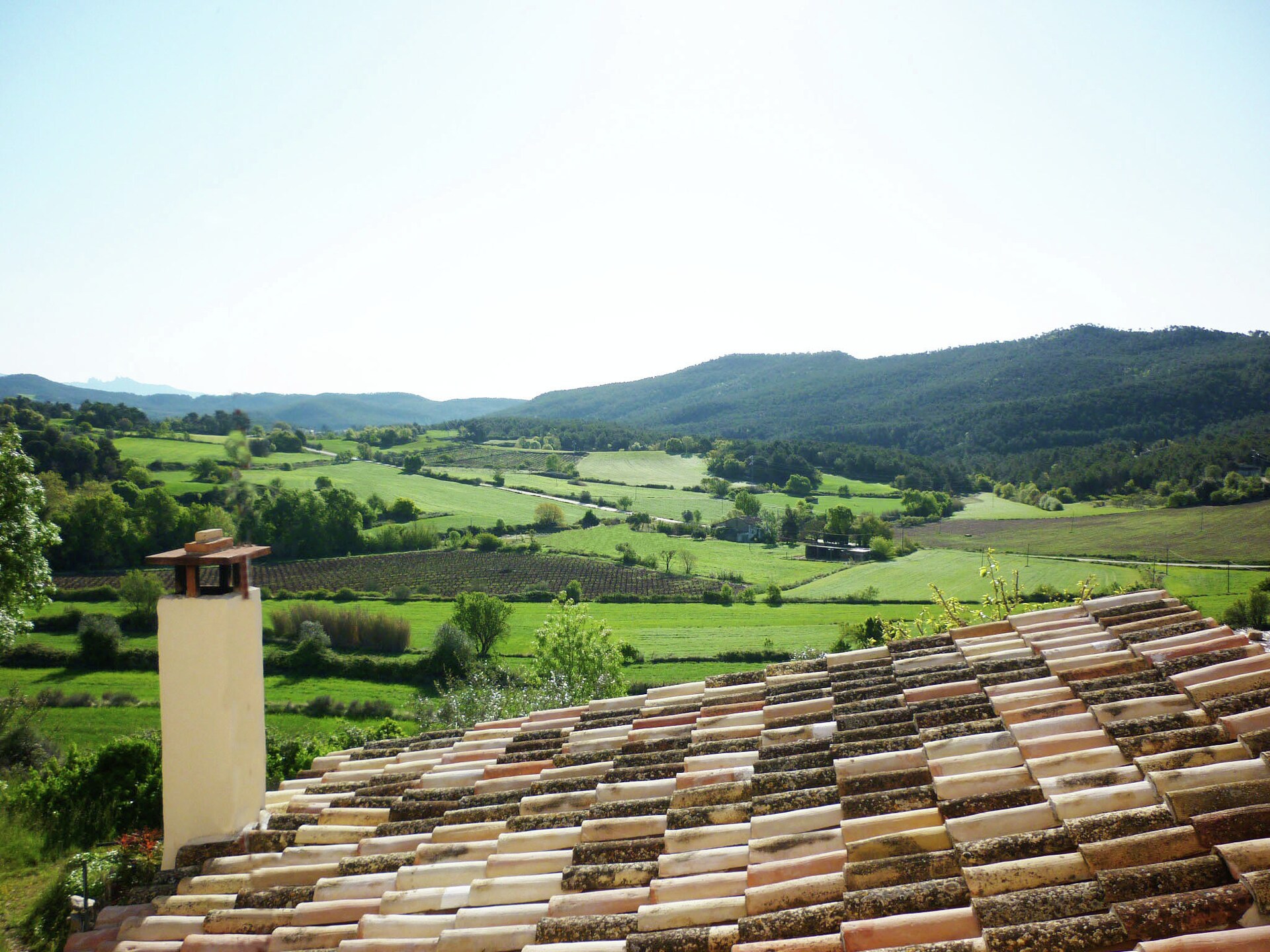 Gerestaureerd landhuis met privézwembad en uitzicht op Montserrat - foto 11