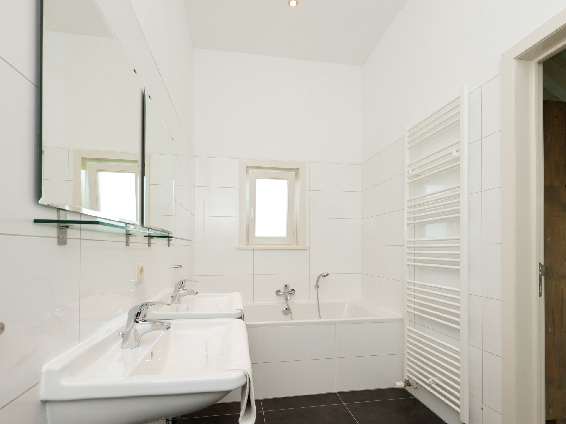 Luxe villa voor 16 personen met sauna en bubbelbad in de bossen bij Durbuy - foto 23