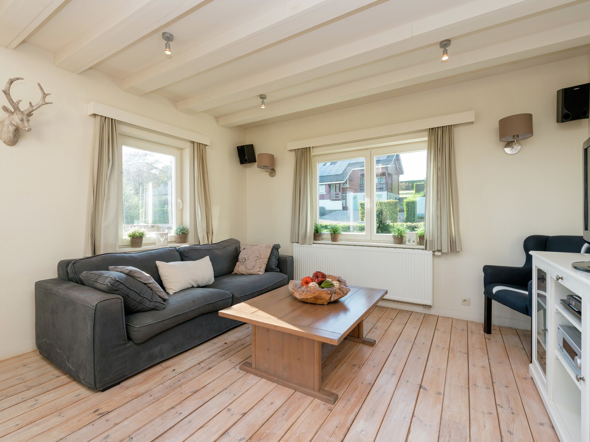 Luxe villa voor 16 personen met sauna en bubbelbad in de bossen bij Durbuy - foto 9