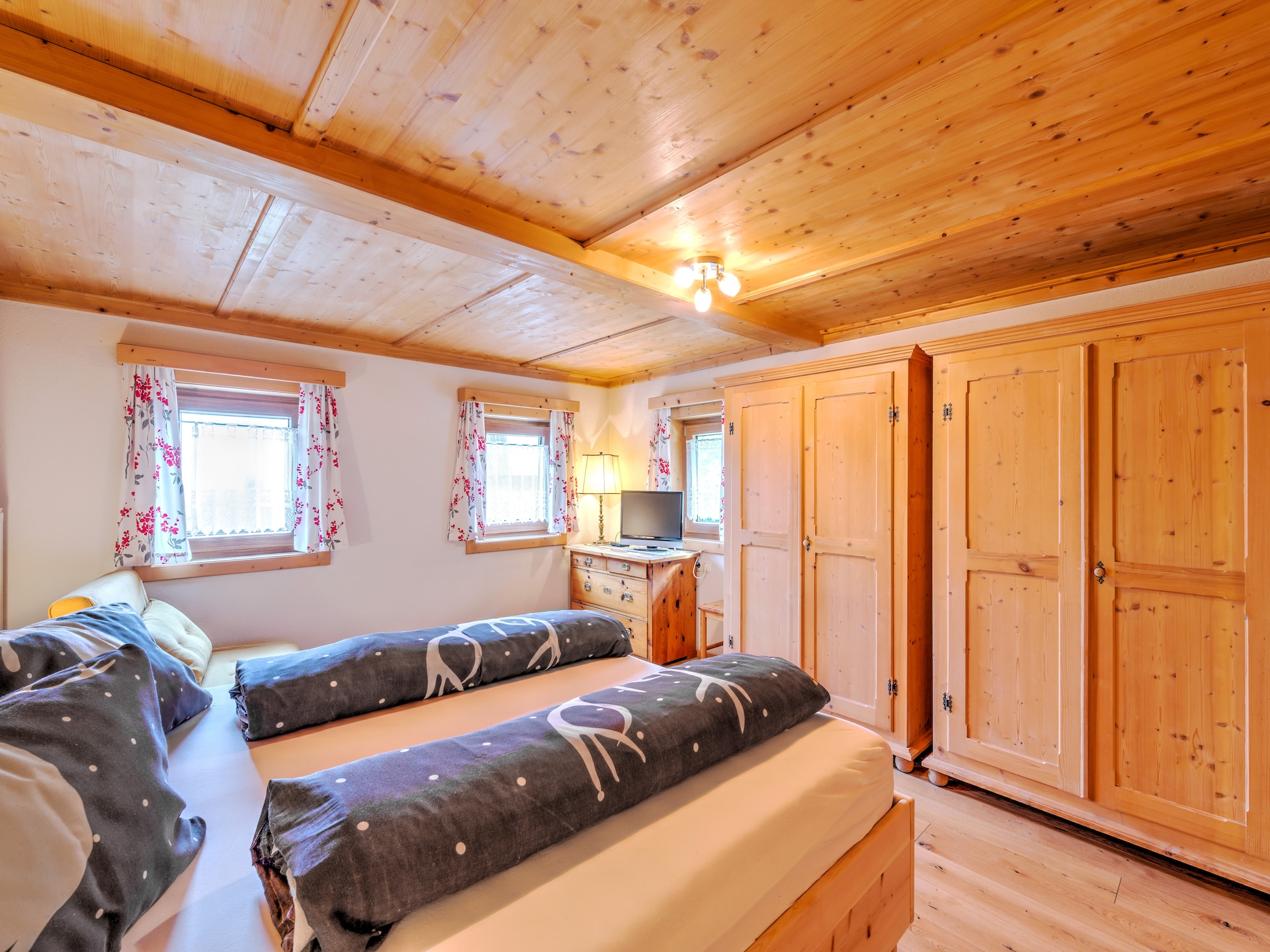 Op 1,0 km van de piste: Vakantiehuis Schmiddle in Matrei - foto 15