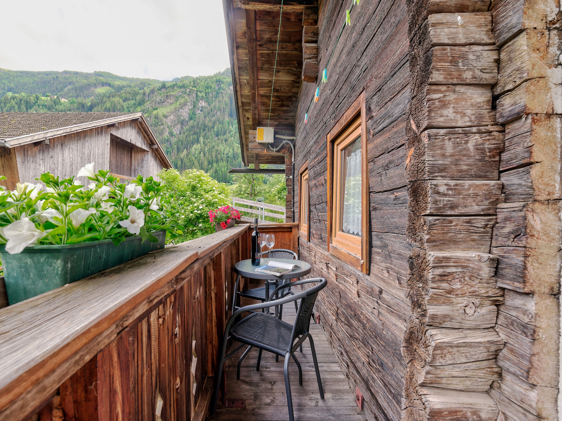 Op 1,0 km van de piste: Vakantiehuis Schmiddle in Matrei - foto 24