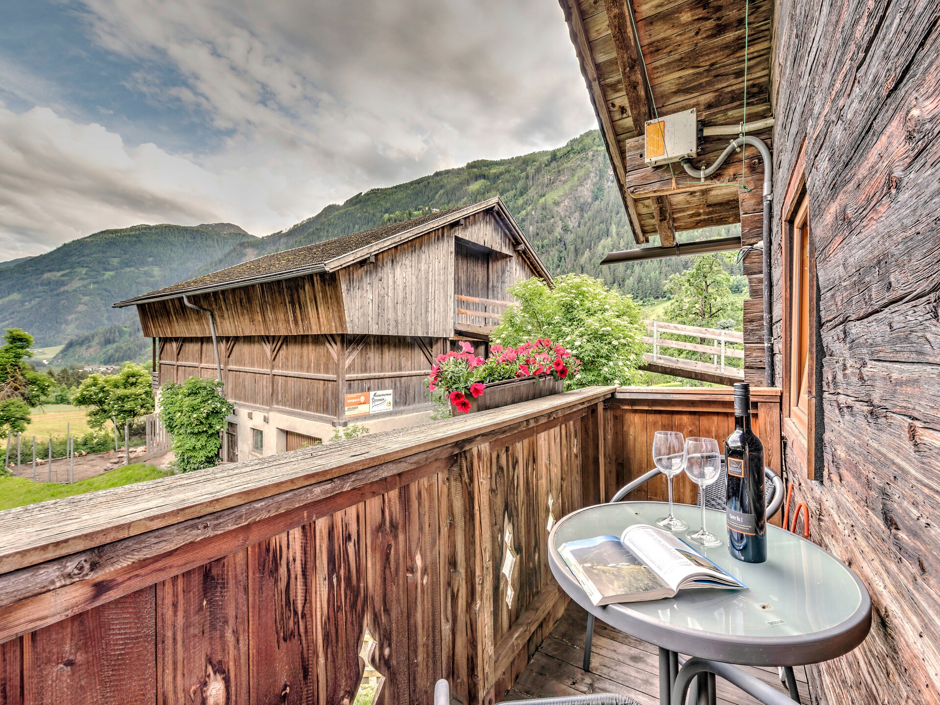Op 1,0 km van de piste: Vakantiehuis Schmiddle in Matrei - foto 25