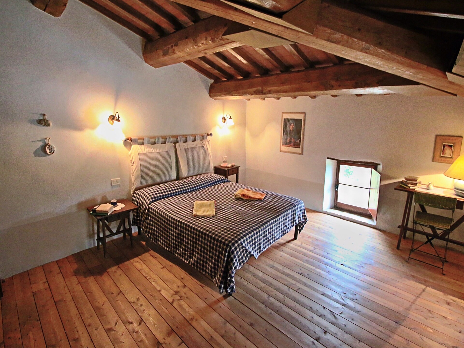 Ruim 17e-eeuws boerderijappartement in de truffelstreek bij Apecchio - foto 6