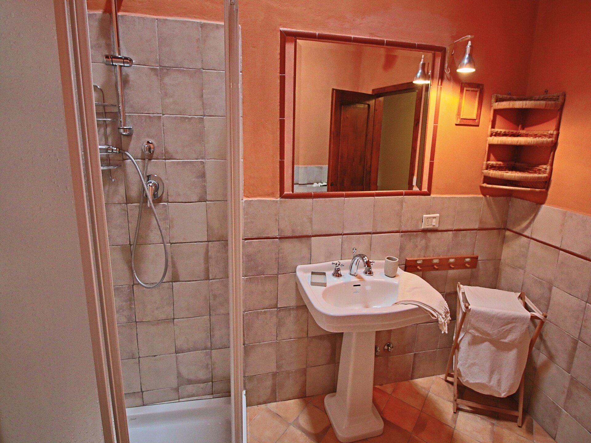 Ruim 17e-eeuws boerderijappartement in de truffelstreek bij Apecchio - foto 28