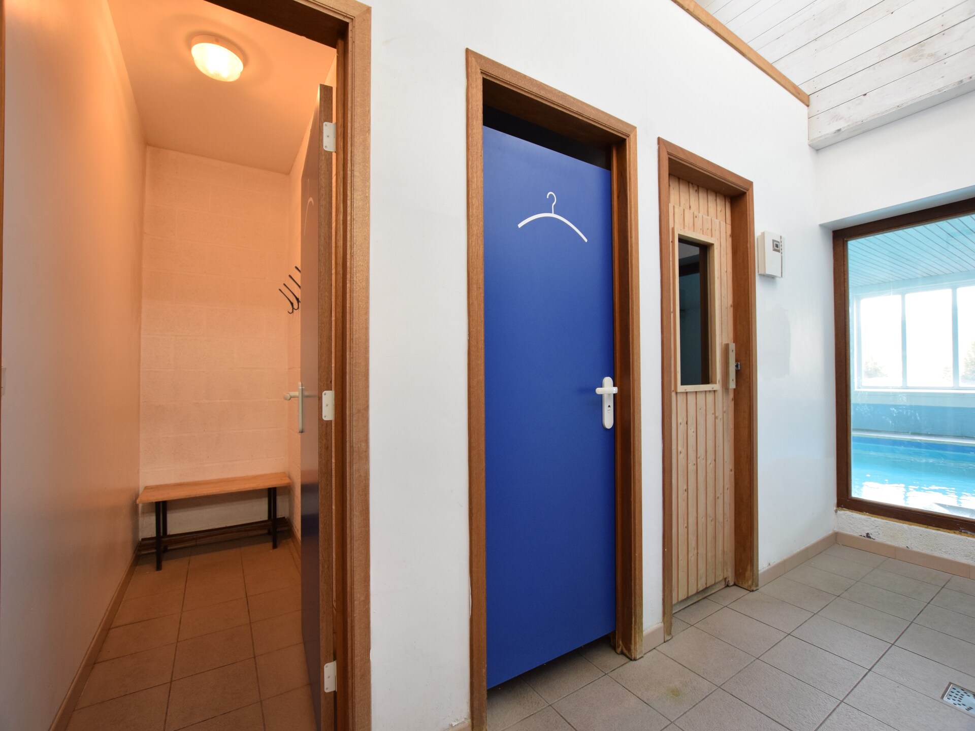 Luxe bosvilla in Tenneville met privé-zwembad en sauna voor 26 personen - foto 31