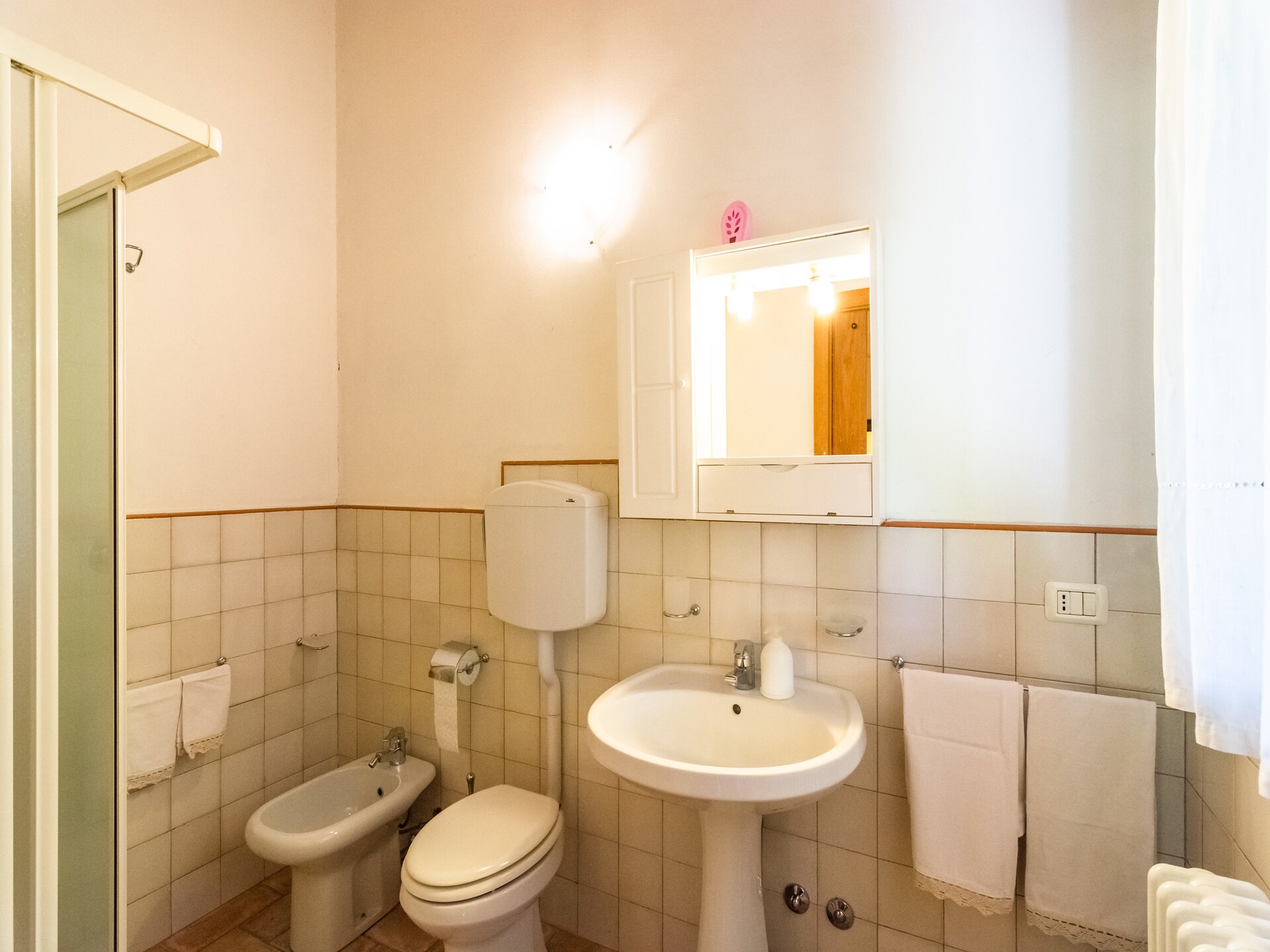 Romantisch vrijstaand huisje met zwembad en uitzicht bij Cagli - foto 22