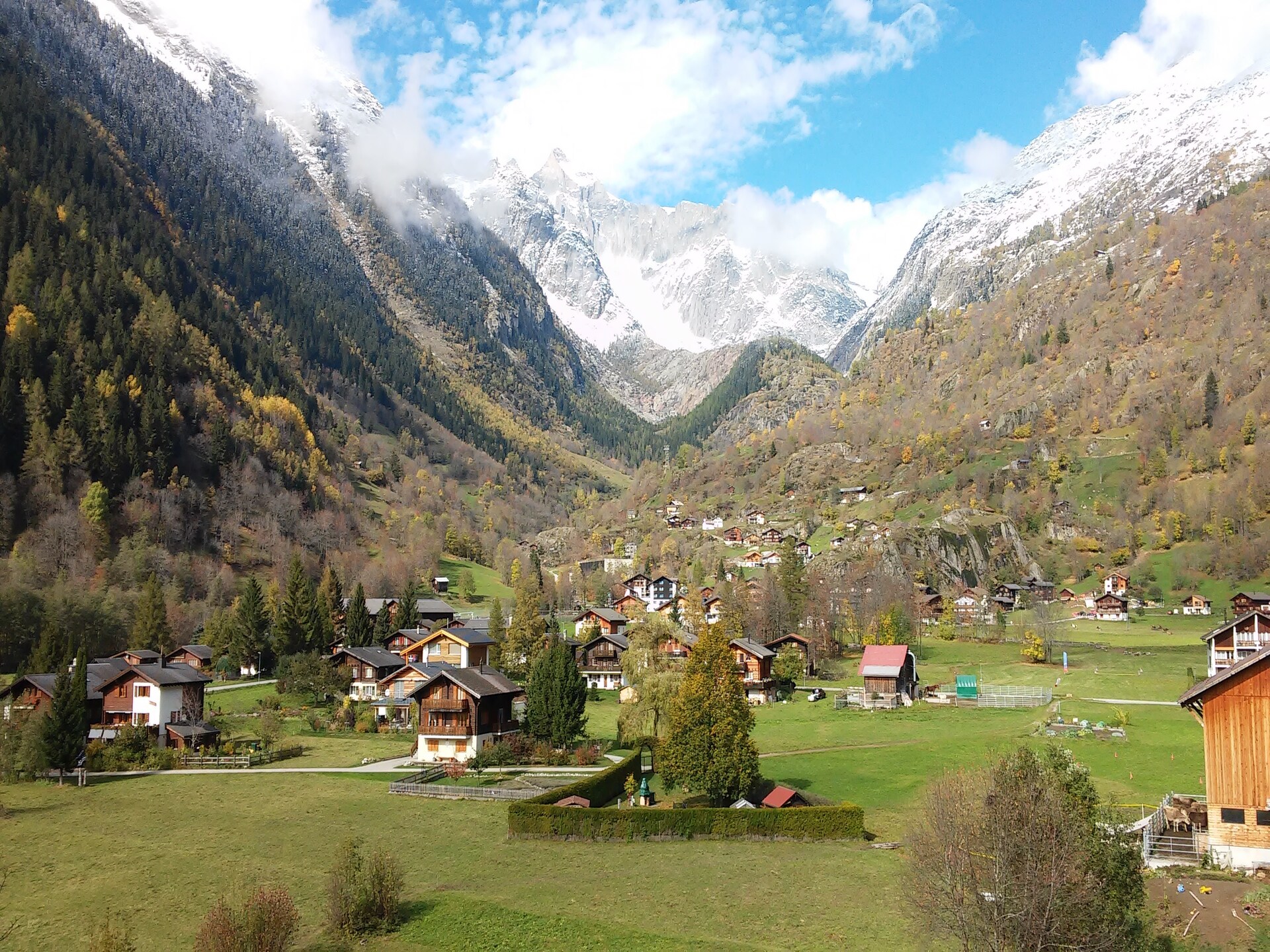 Knus appartement in Fieschertal met uitzicht op de Alpen en bos op 100m - foto 11
