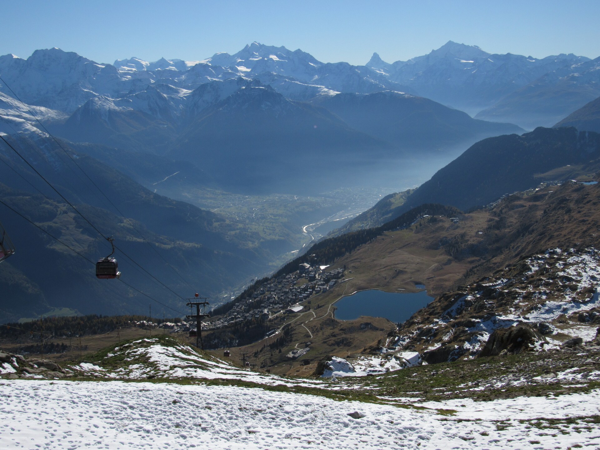 Knus appartement in Fieschertal met uitzicht op de Alpen en bos op 100m - foto 13