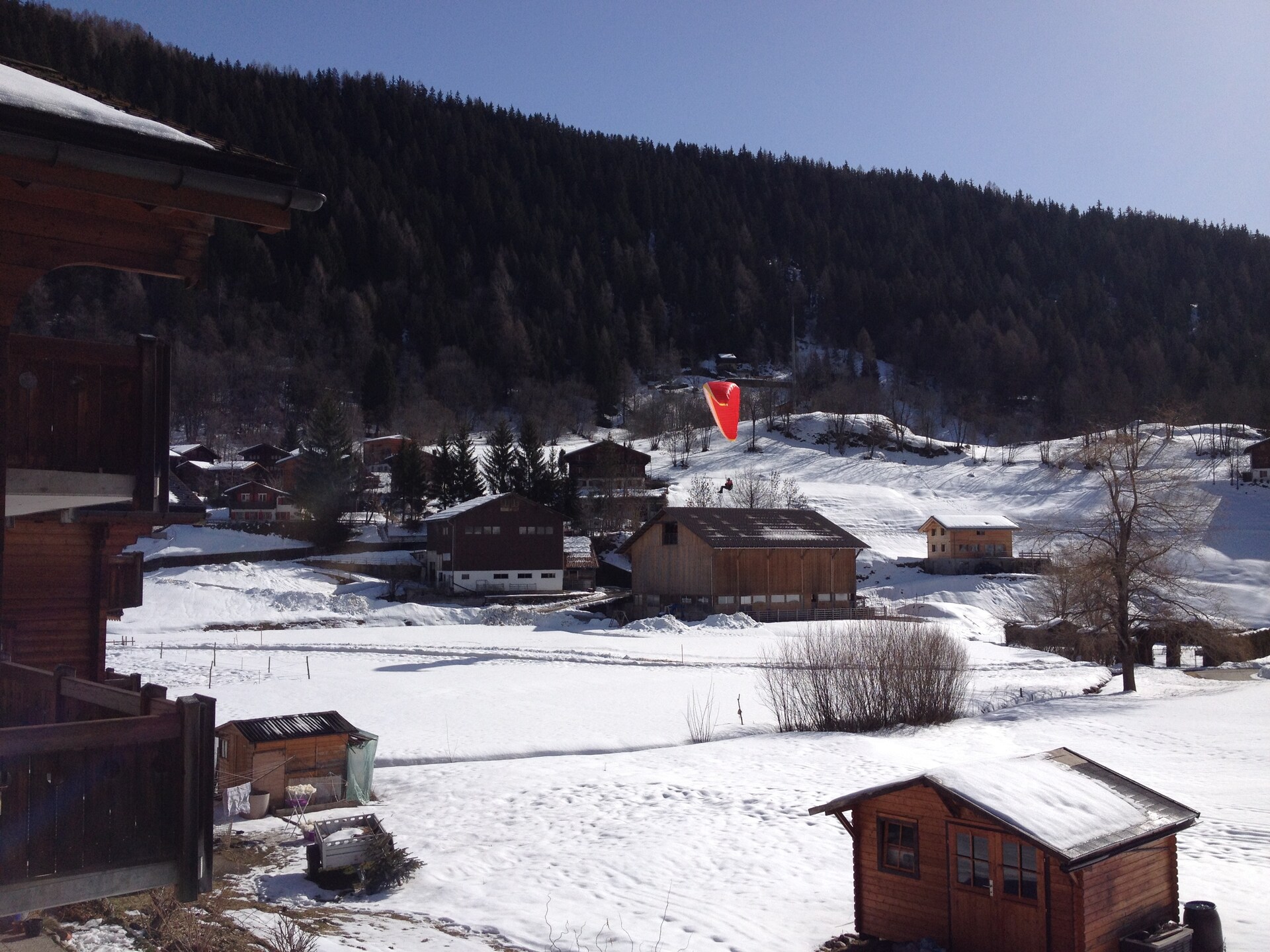 Knus appartement in Fieschertal met uitzicht op de Alpen en bos op 100m - foto 12