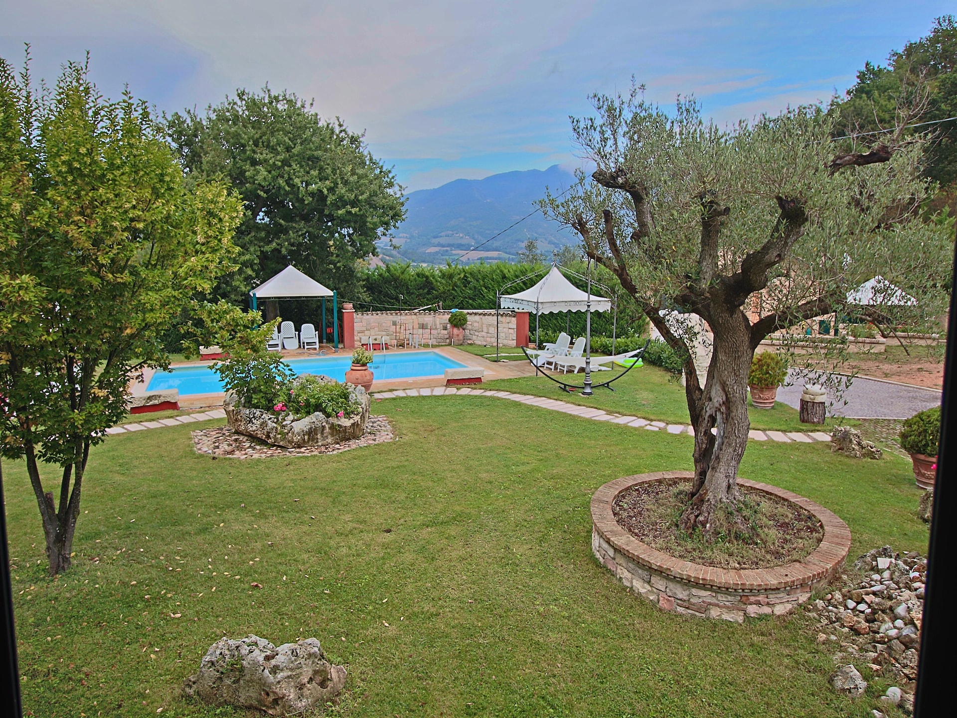 6-persoons vakantiehuis Belvedere in Cagli nabij het meer - foto 13