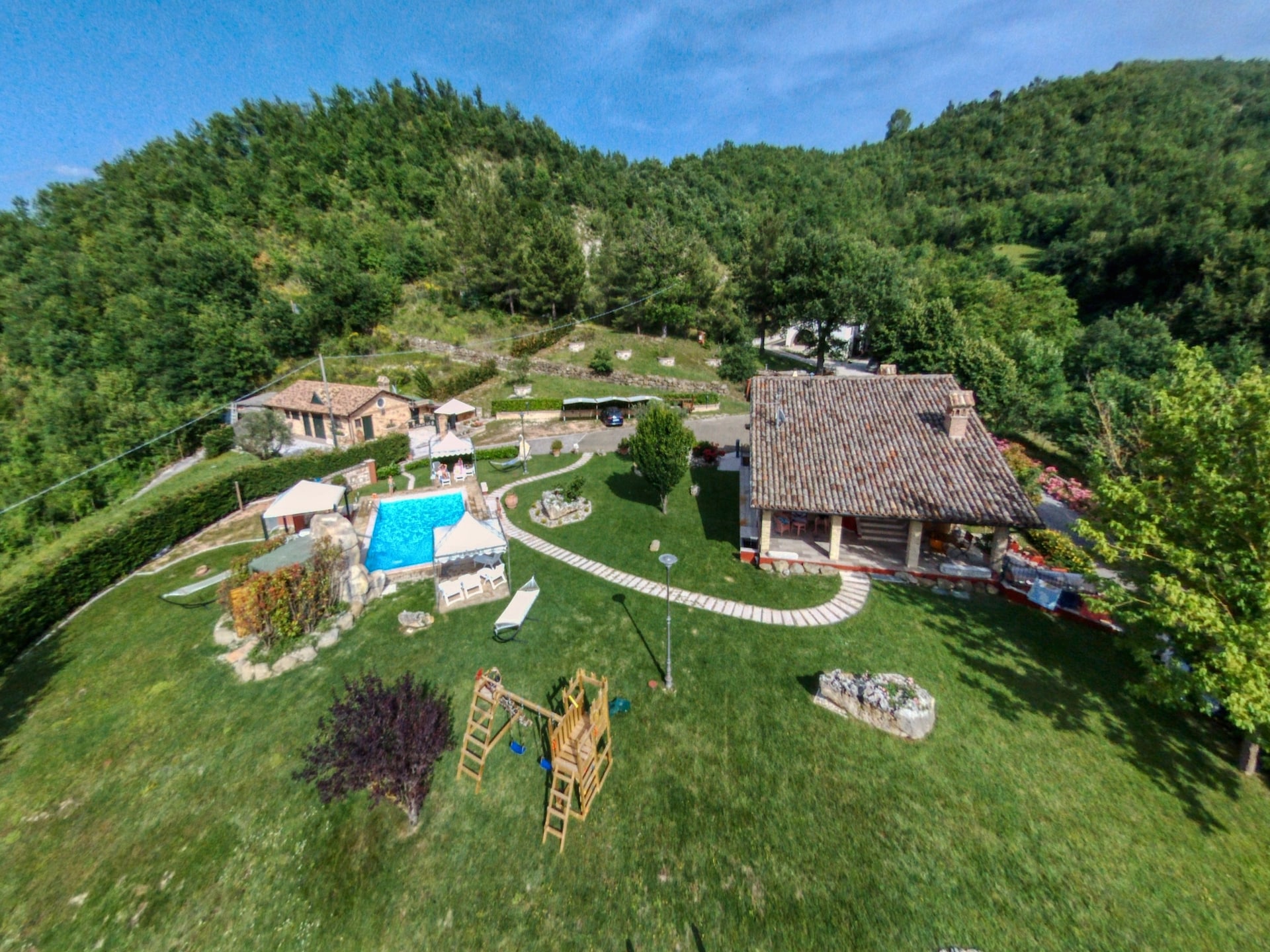6-persoons vakantiehuis Belvedere in Cagli nabij het meer - foto 30