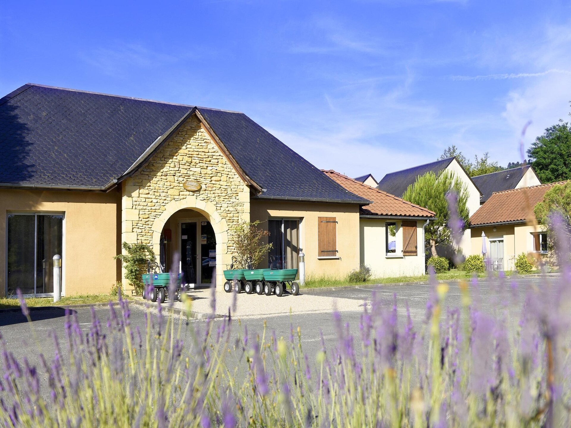 Knus vakantiehuis voor 6 met zwembad, 2 km van Montignac - foto 17