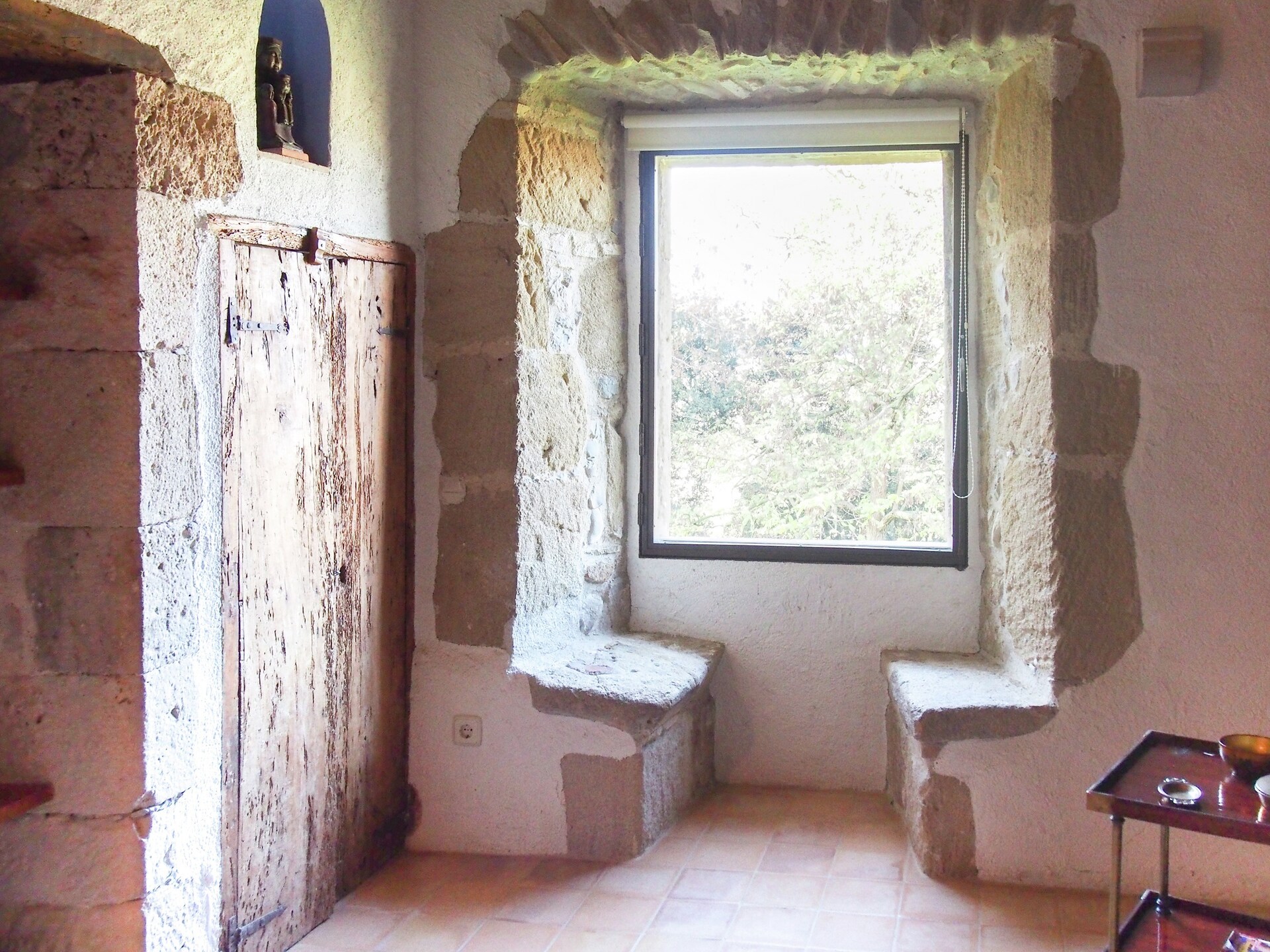 Authentiek landhuis voor 14 in de bossen van Navata, vlakbij meer - foto 23