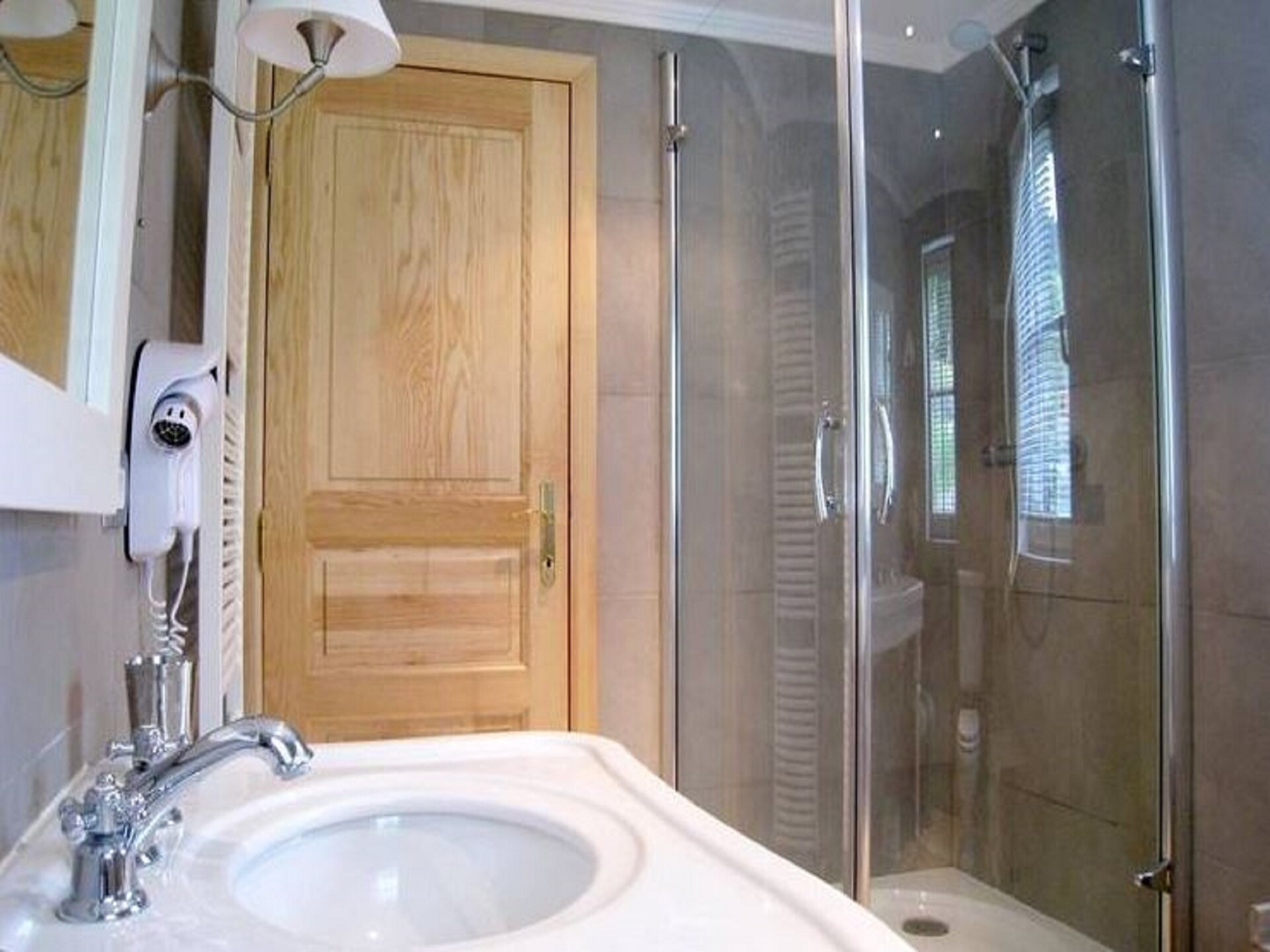 Landhuis Au bord de l'eau: 12-persoons villa aan het water in de Ardennen - foto 19