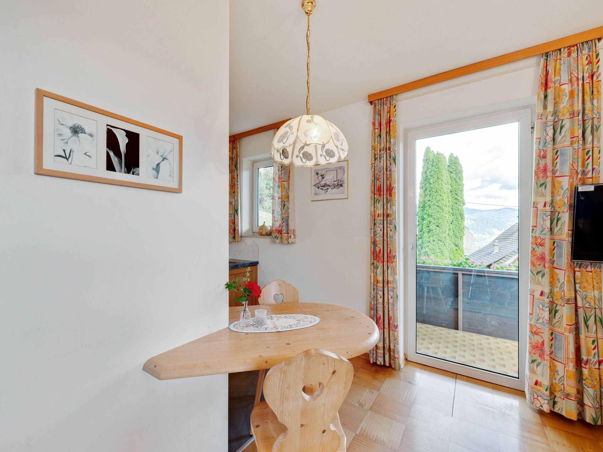 Licht appartement met panoramisch uitzicht in Afritz am See - foto 9
