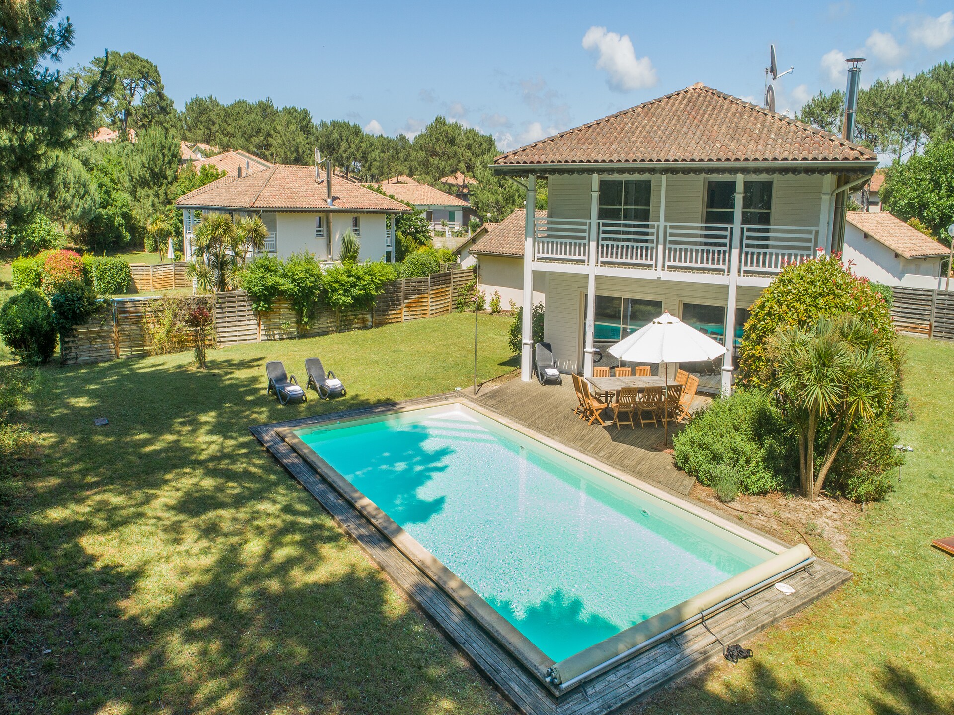 Zonovergoten villa met privézwembad in de bossen van Moliets, vlakbij zee - foto 8