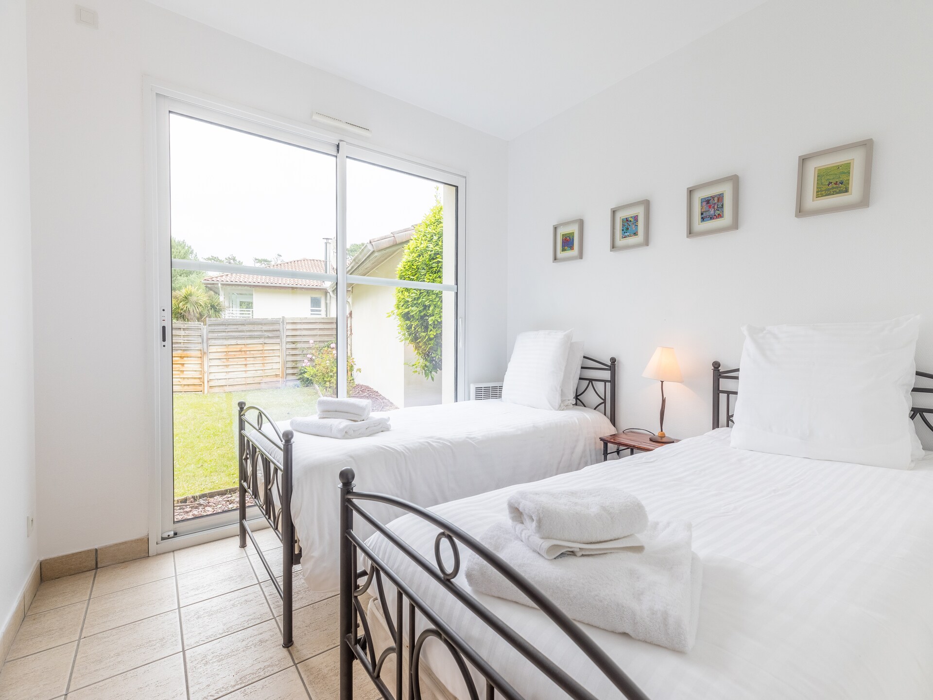 Zonovergoten villa met privézwembad in de bossen van Moliets, vlakbij zee - foto 31