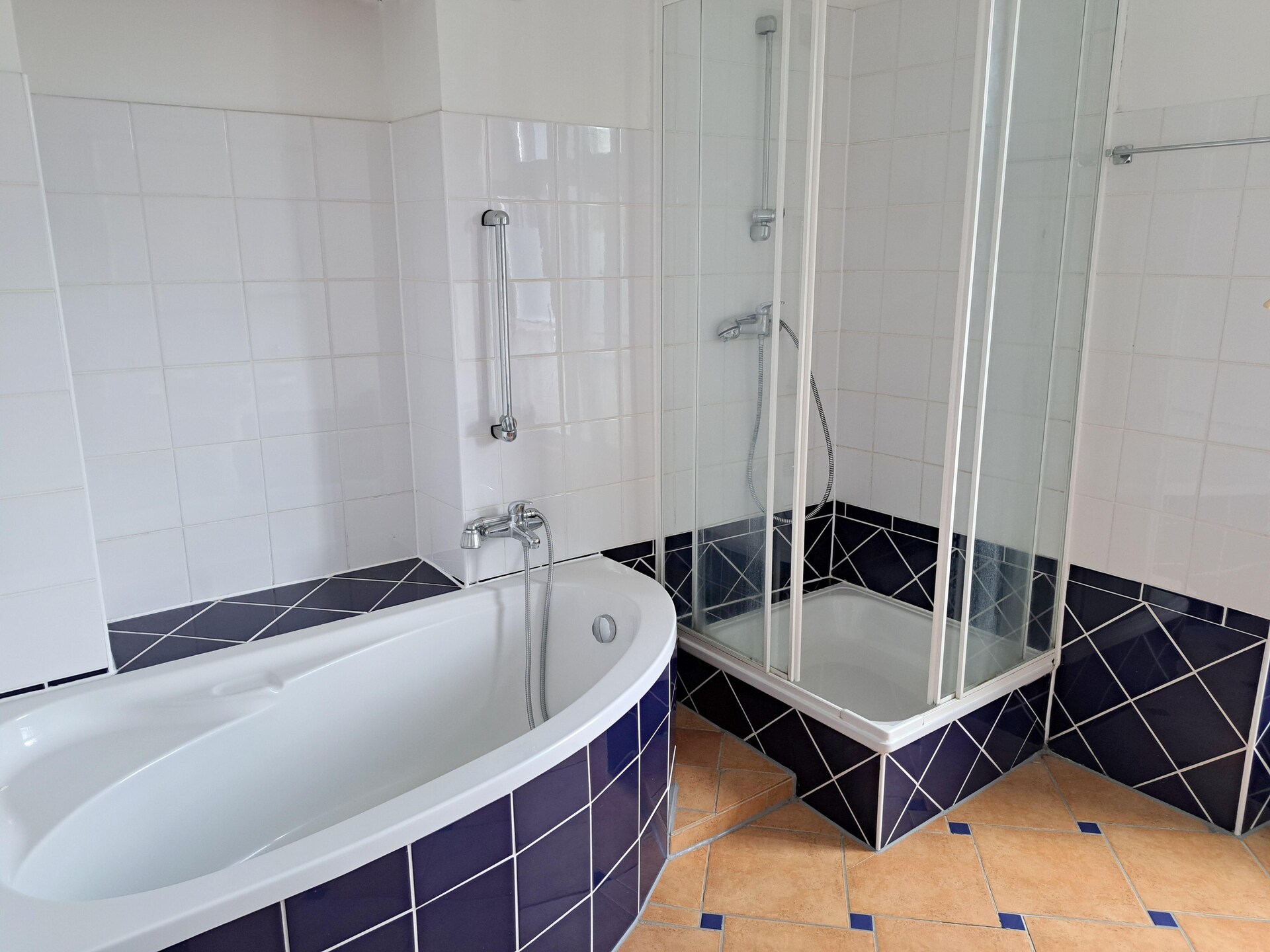 Op 1 km van het centrum: Ruim appartement in Le Pouldu aan het strand - foto 17