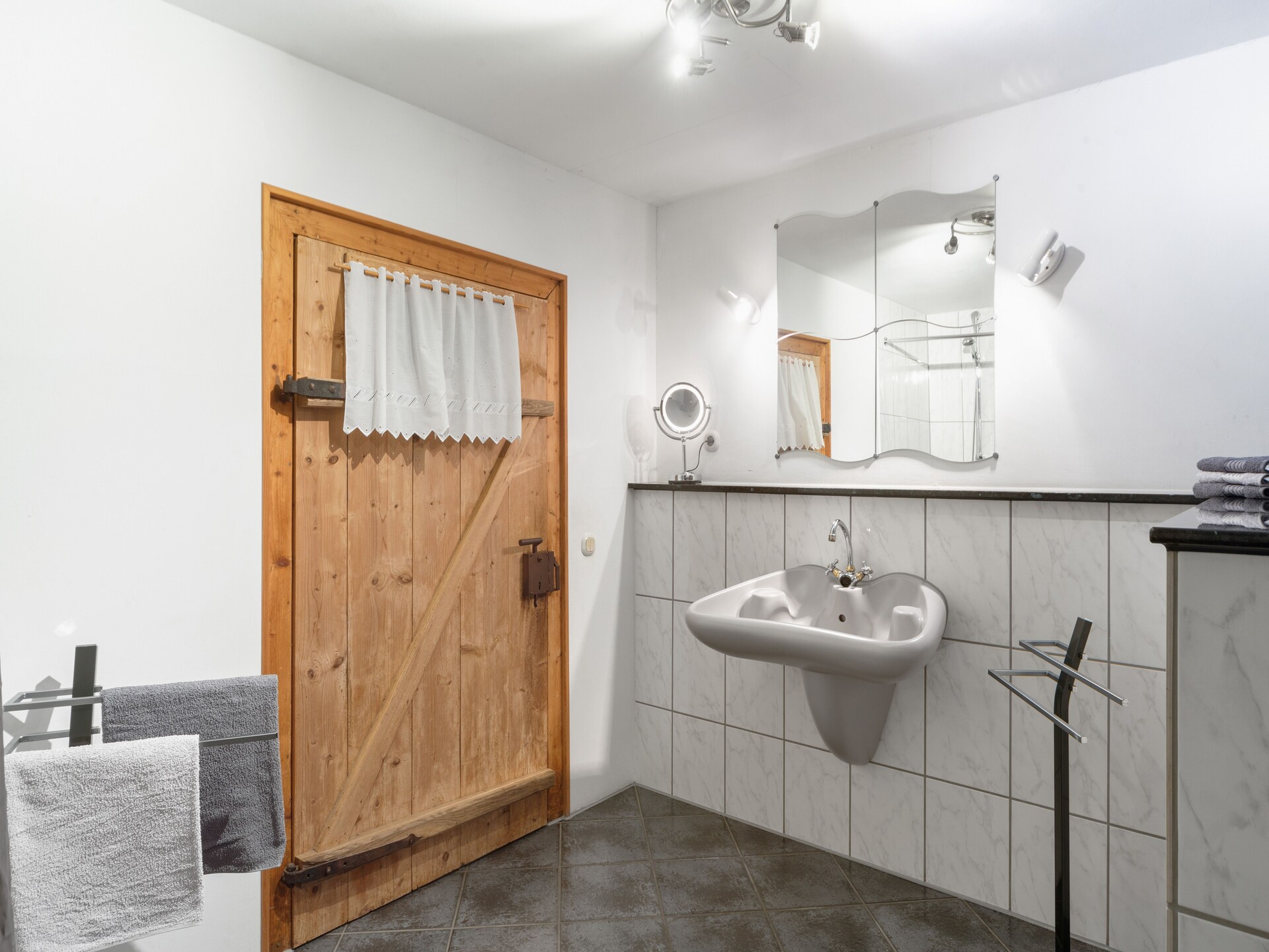 Ruim appartement op bioboerderij bij bos en golfbaan in Langlingen - foto 27
