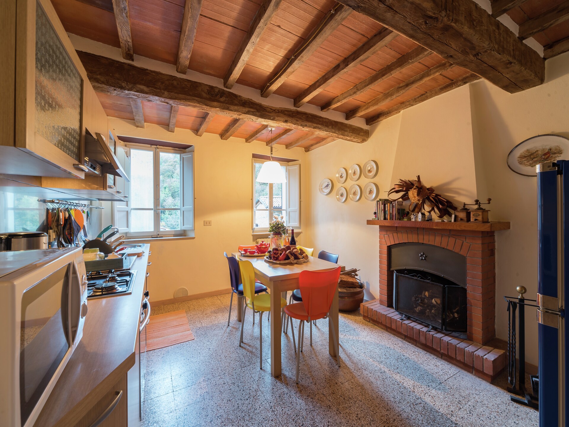 Vrijstaand Toscaans vakantiehuis aan de bosrand bij een meer - foto 13