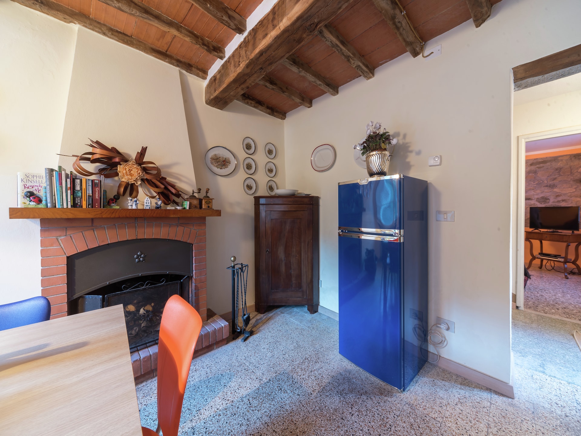 Vrijstaand Toscaans vakantiehuis aan de bosrand bij een meer - foto 25