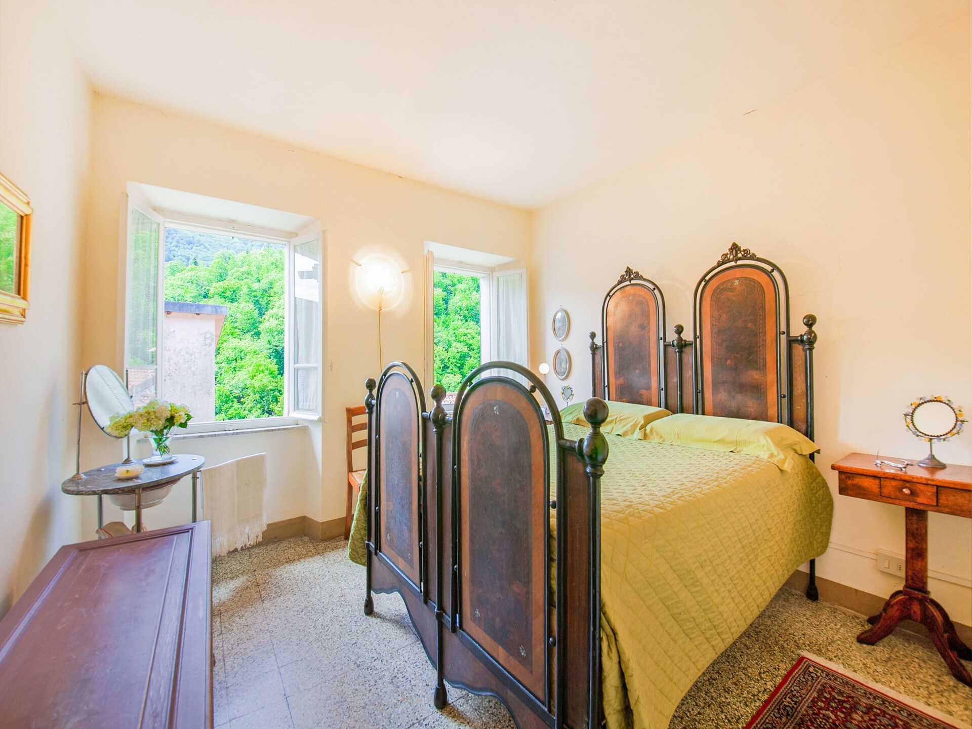 Vrijstaand Toscaans vakantiehuis aan de bosrand bij een meer - foto 14