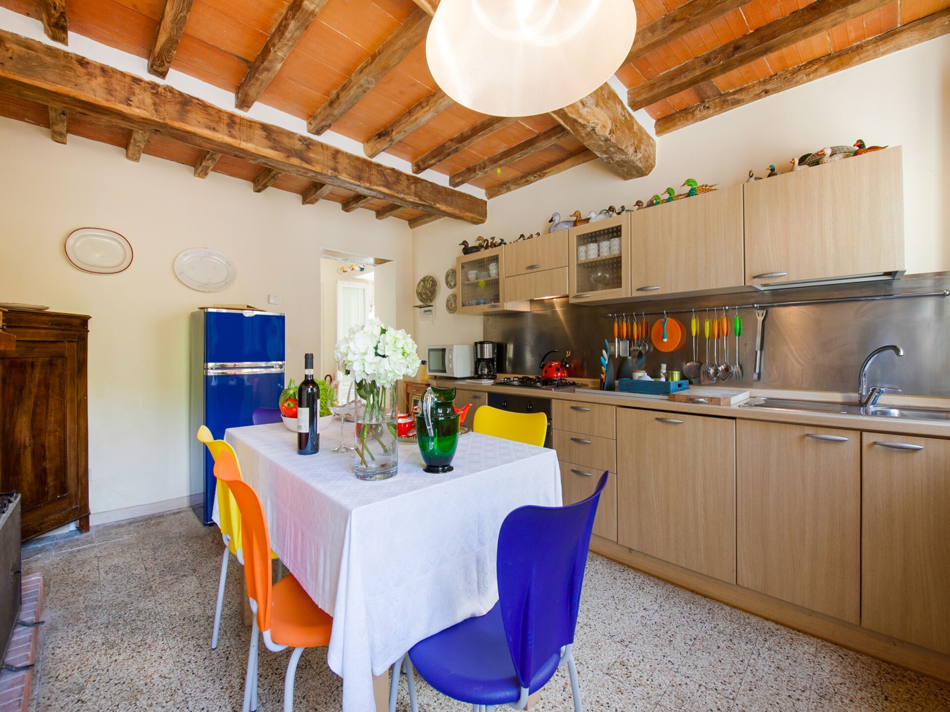 Vrijstaand Toscaans vakantiehuis aan de bosrand bij een meer - foto 18