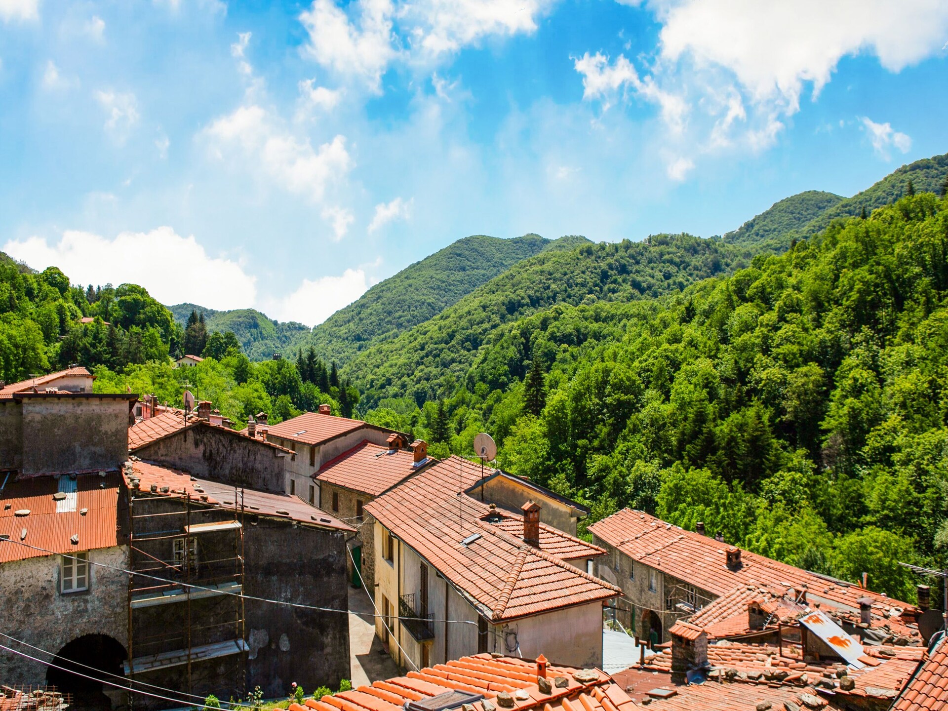Vrijstaand Toscaans vakantiehuis aan de bosrand bij een meer - foto 33